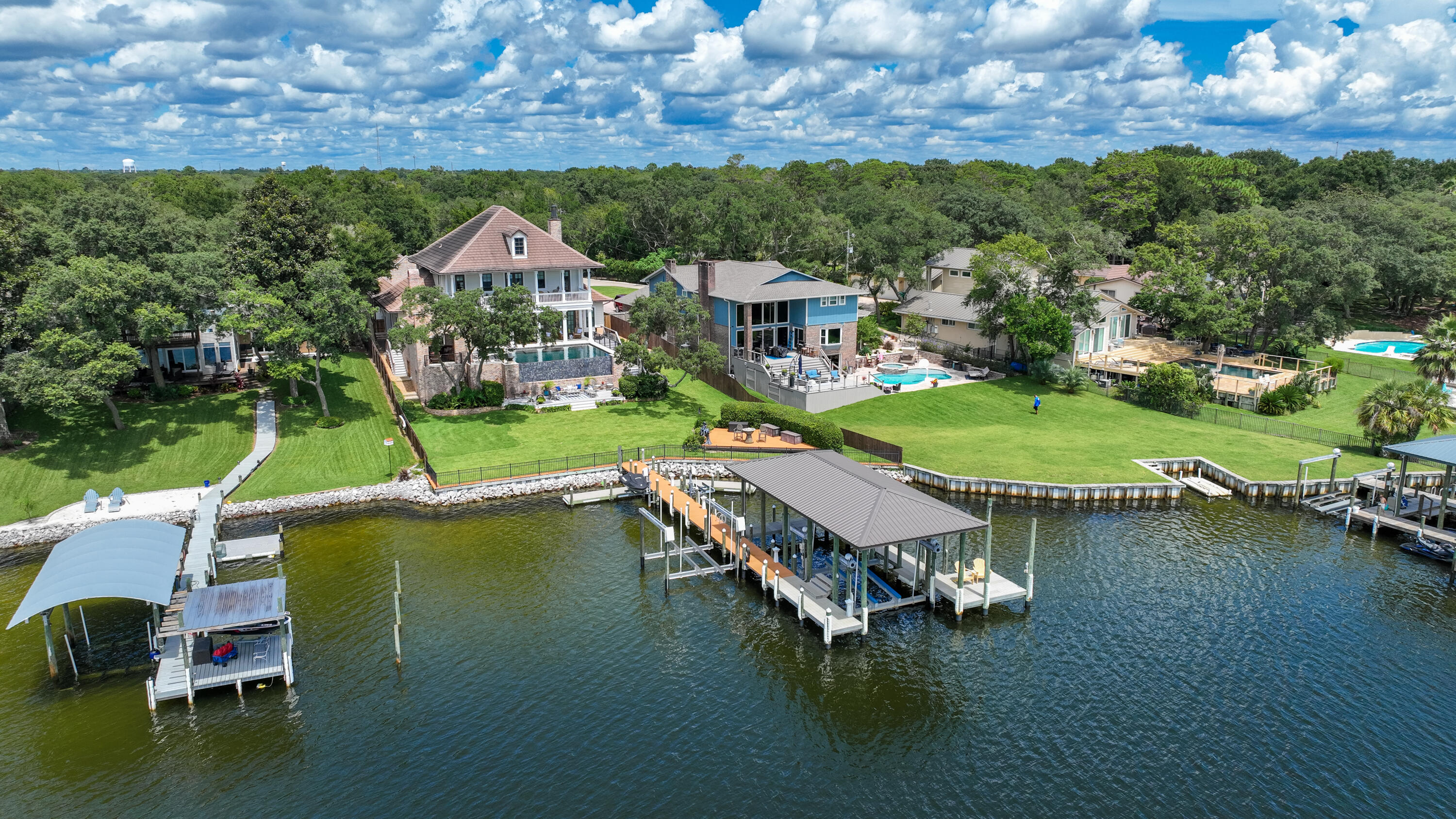 BAYOU VISTA - Residential