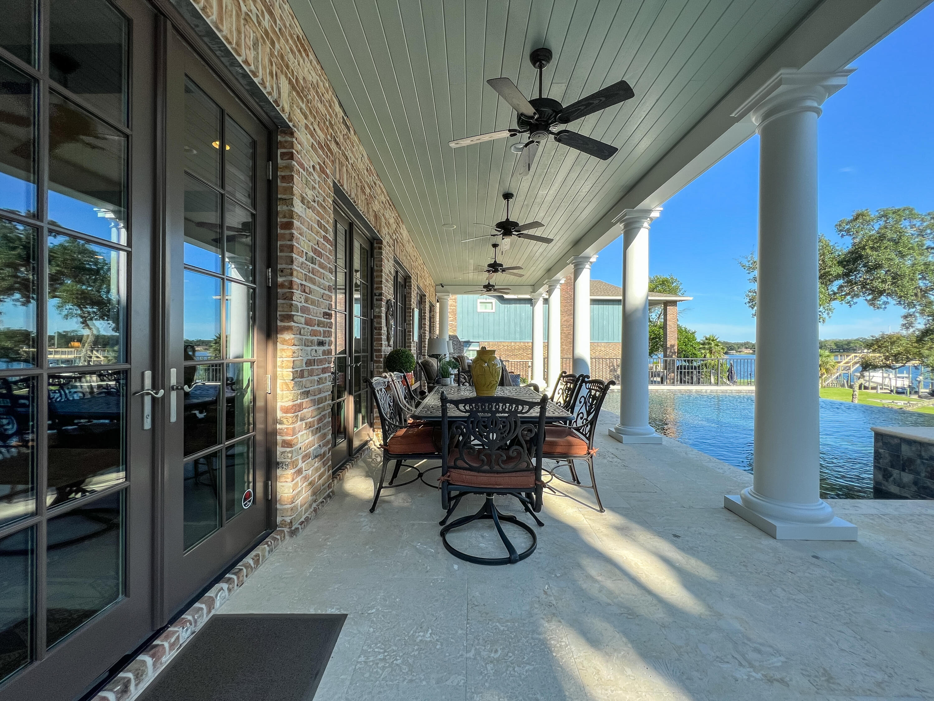 BAYOU VISTA - Residential