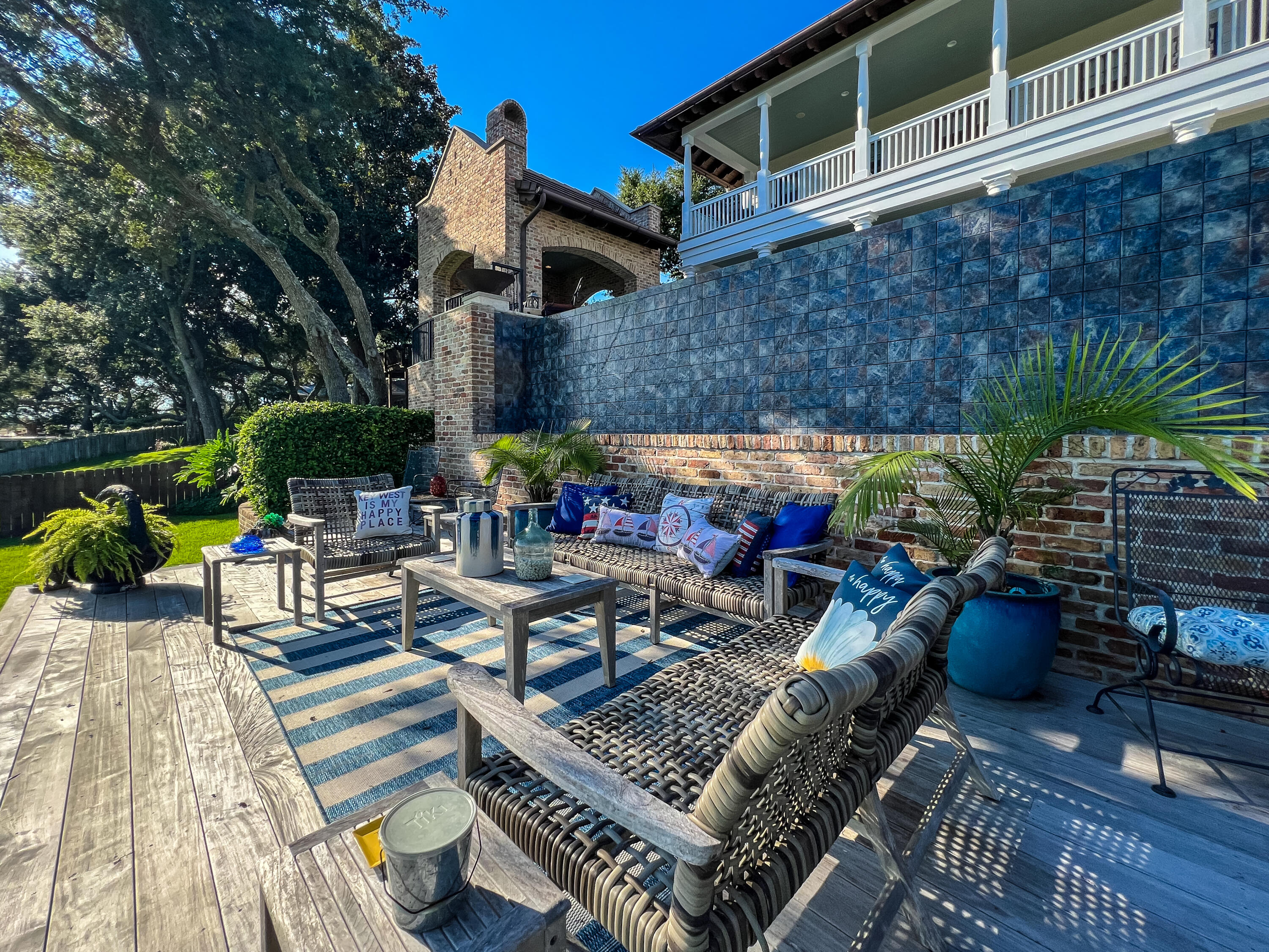 BAYOU VISTA - Residential