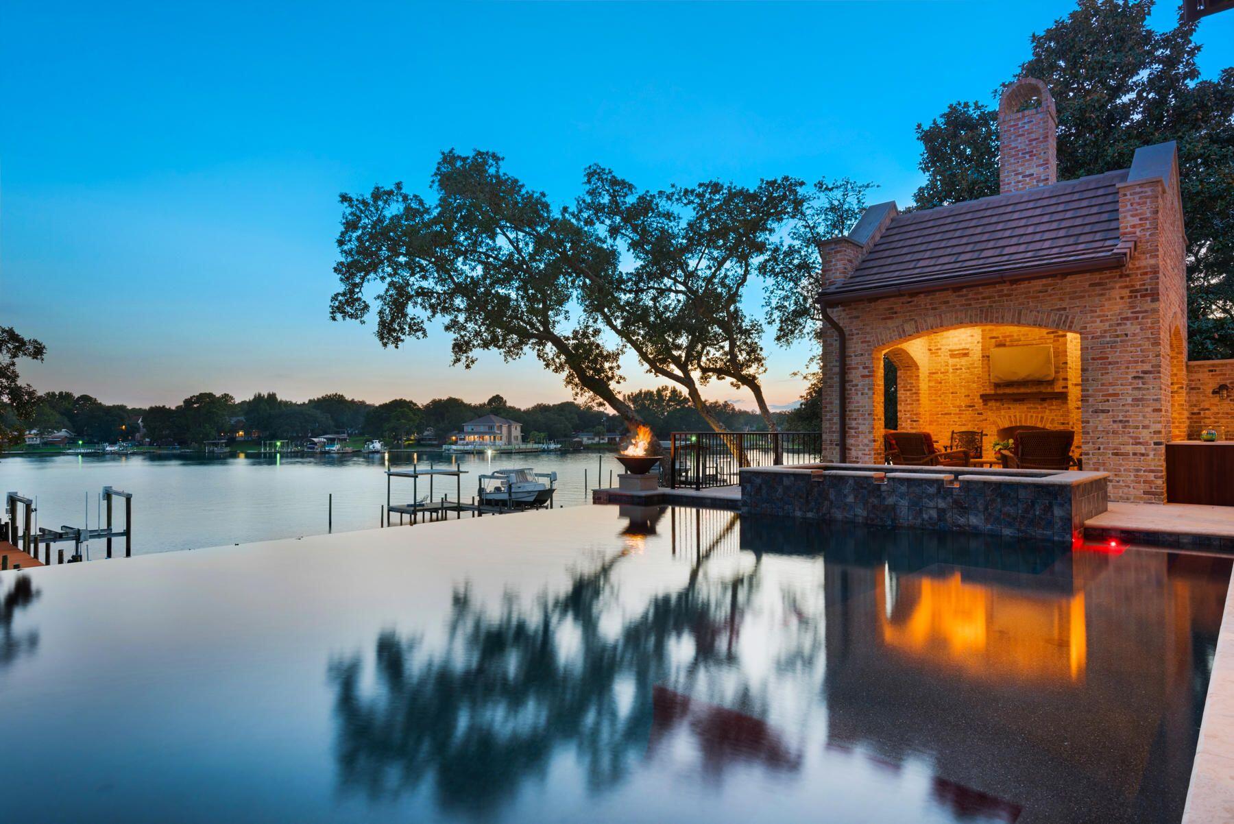 BAYOU VISTA - Residential