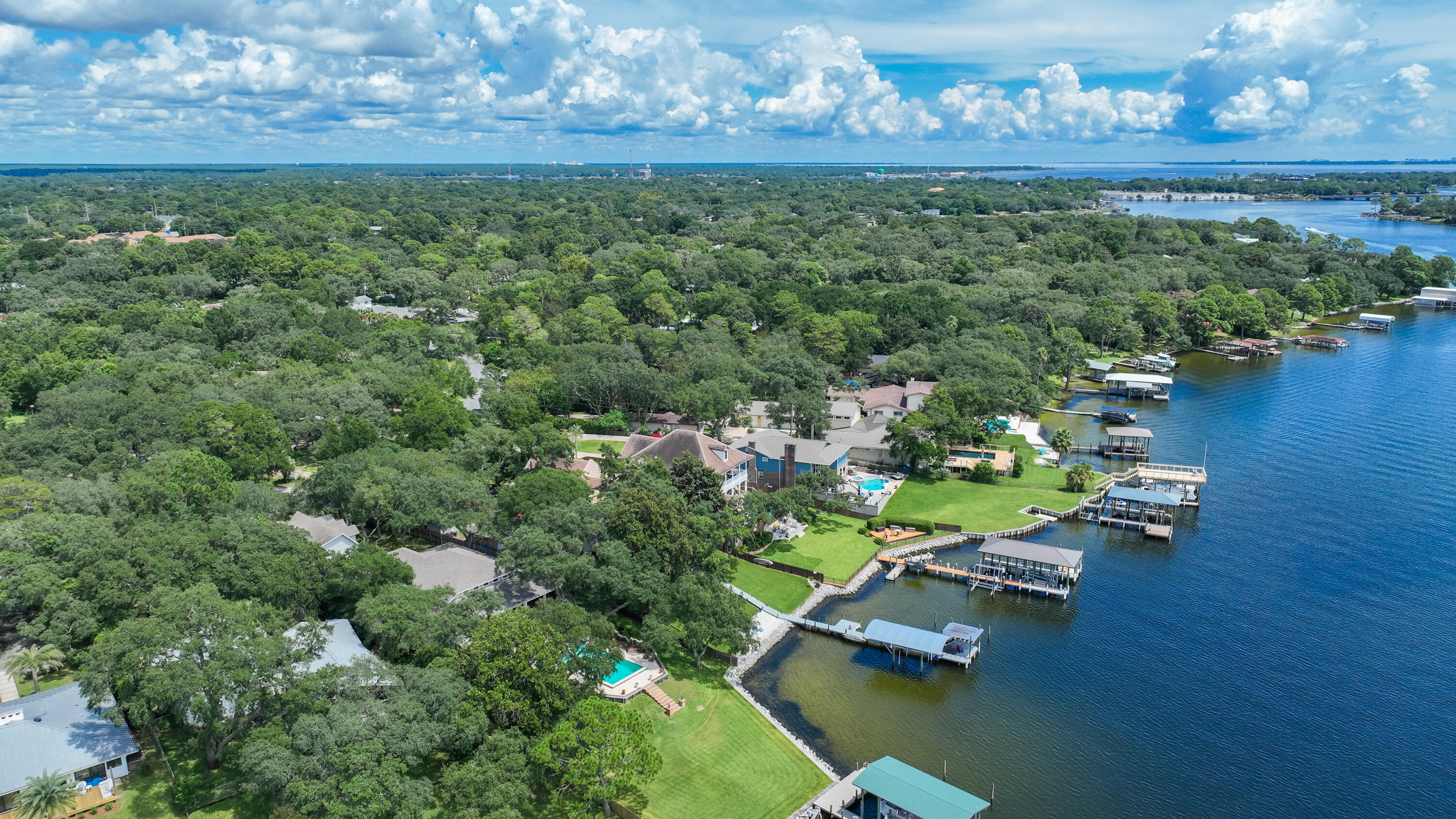 BAYOU VISTA - Residential