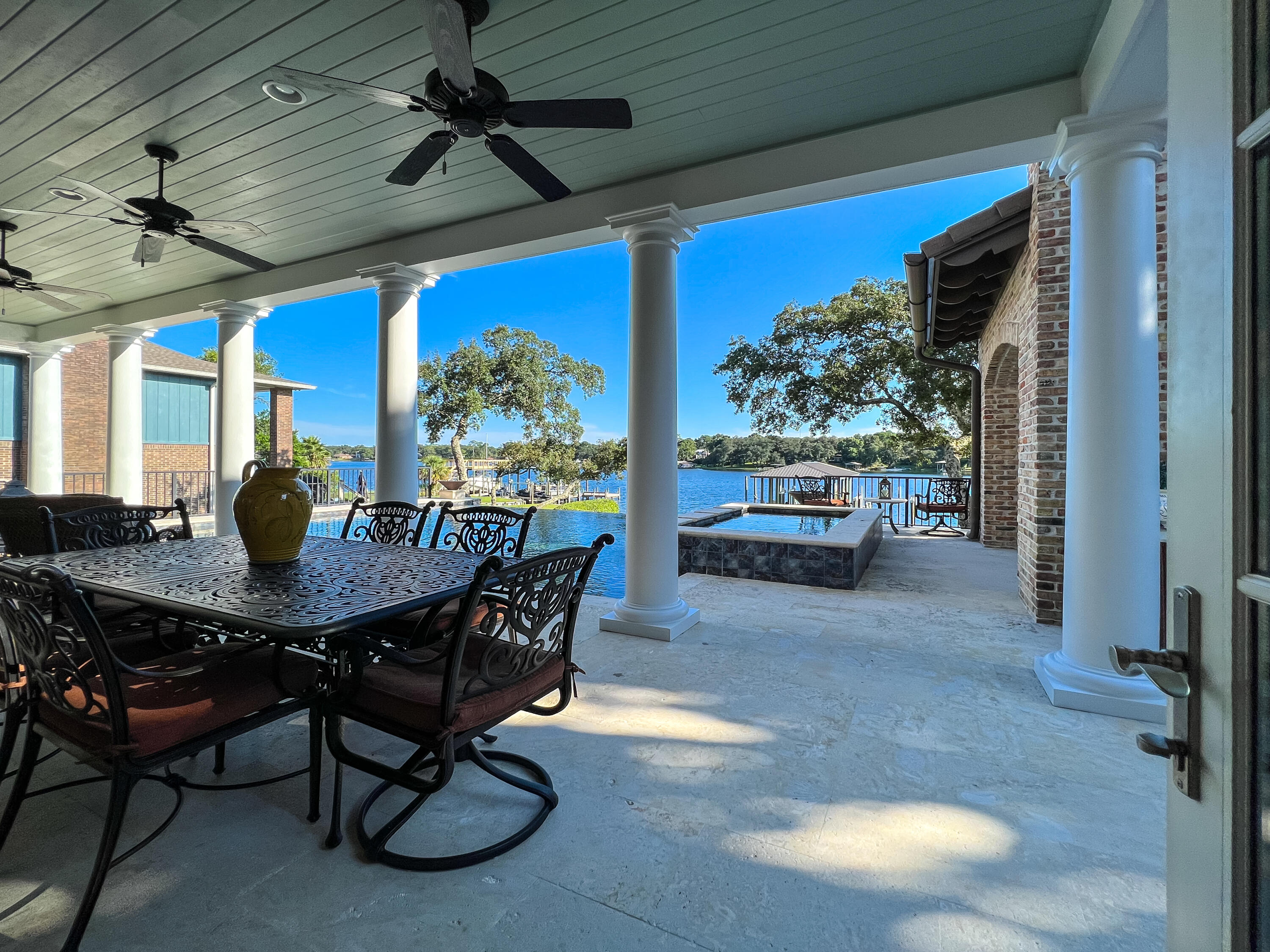 BAYOU VISTA - Residential