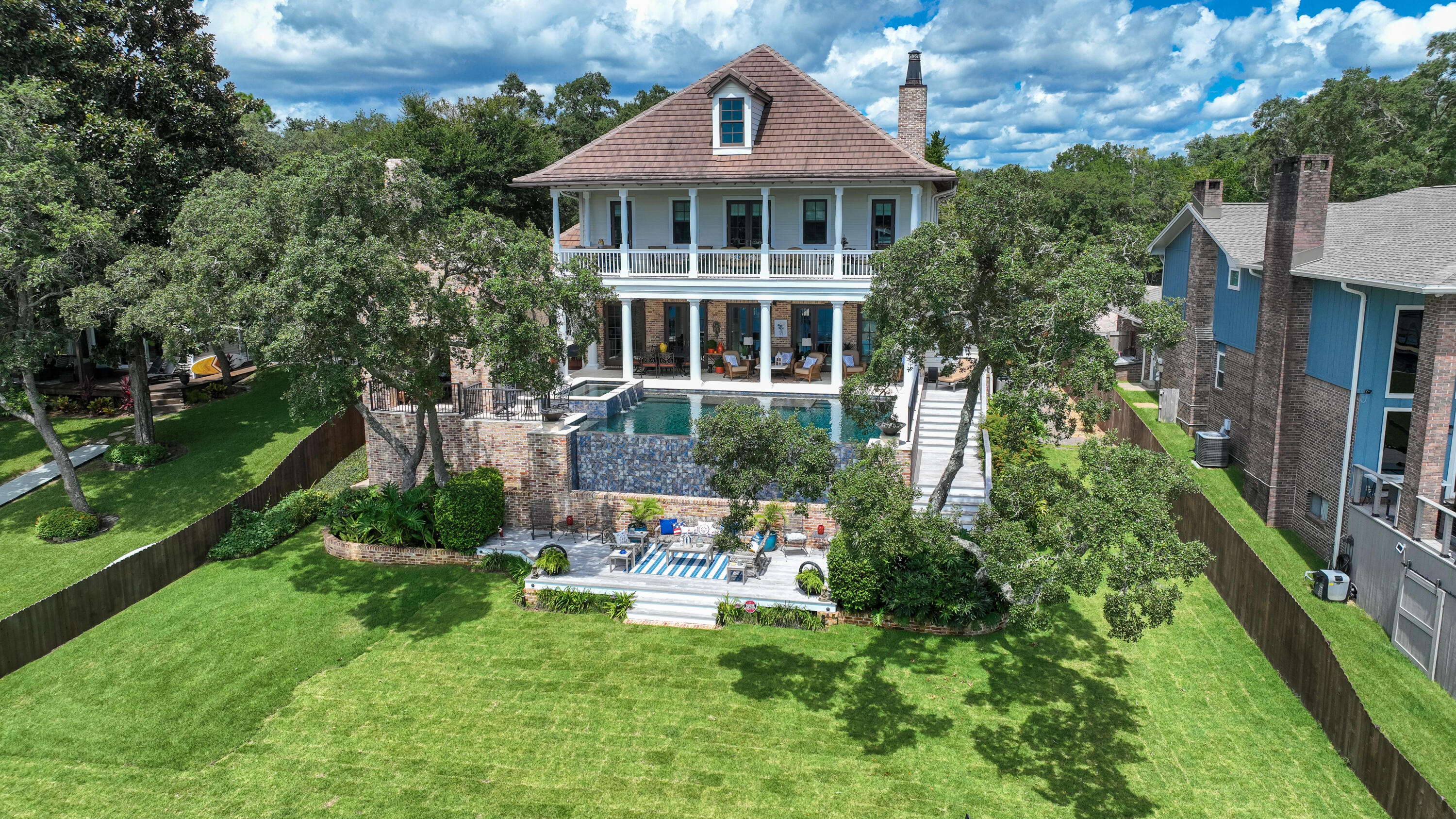 BAYOU VISTA - Residential