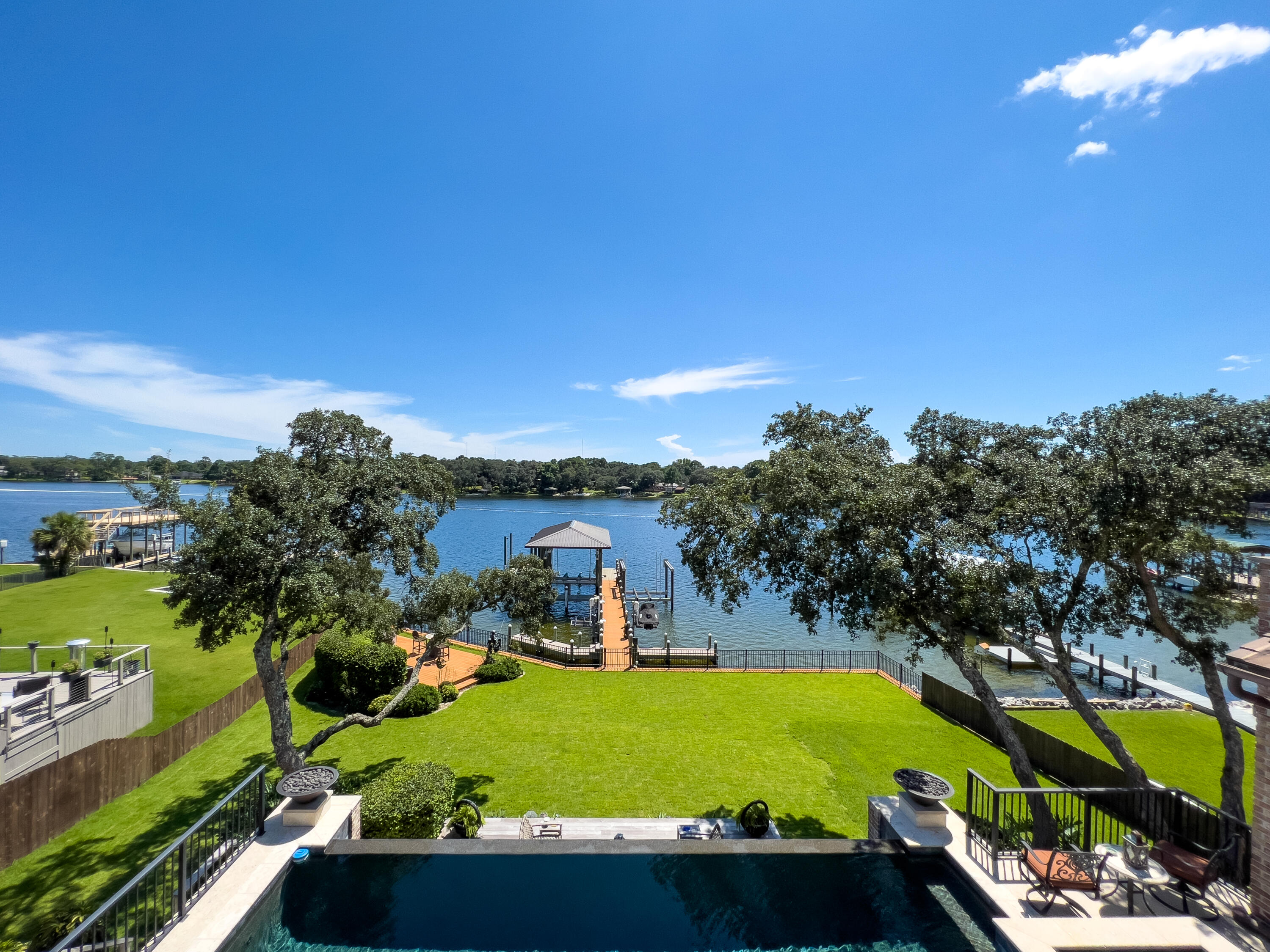 BAYOU VISTA - Residential