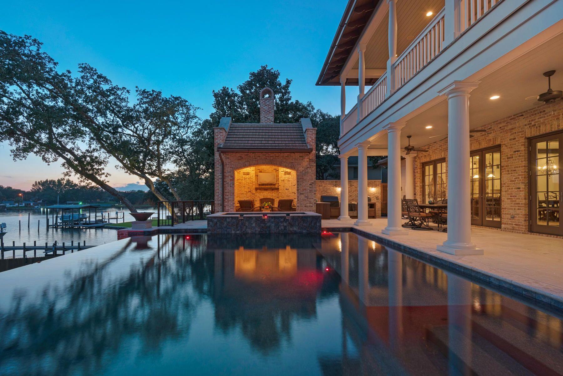 BAYOU VISTA - Residential