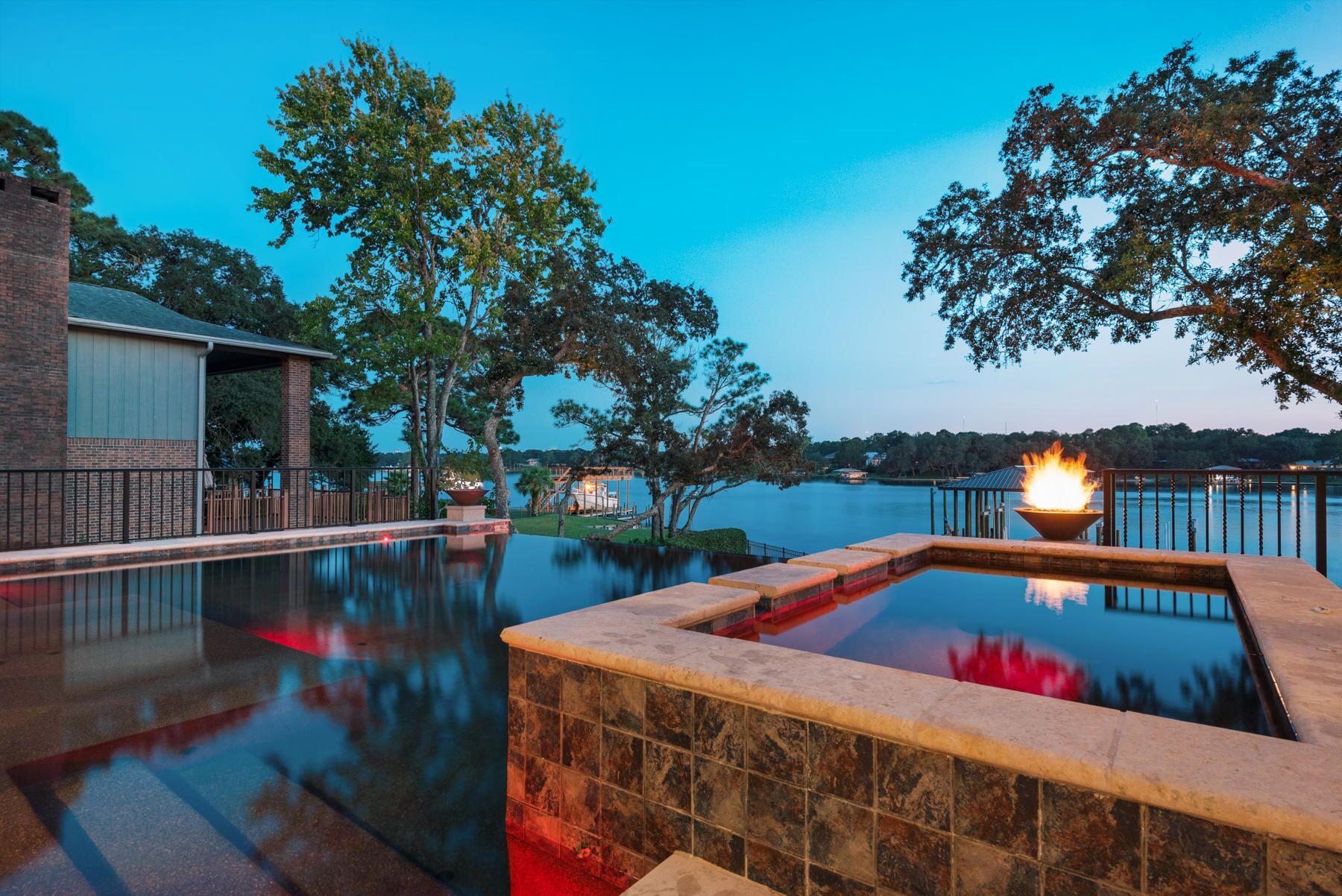 BAYOU VISTA - Residential