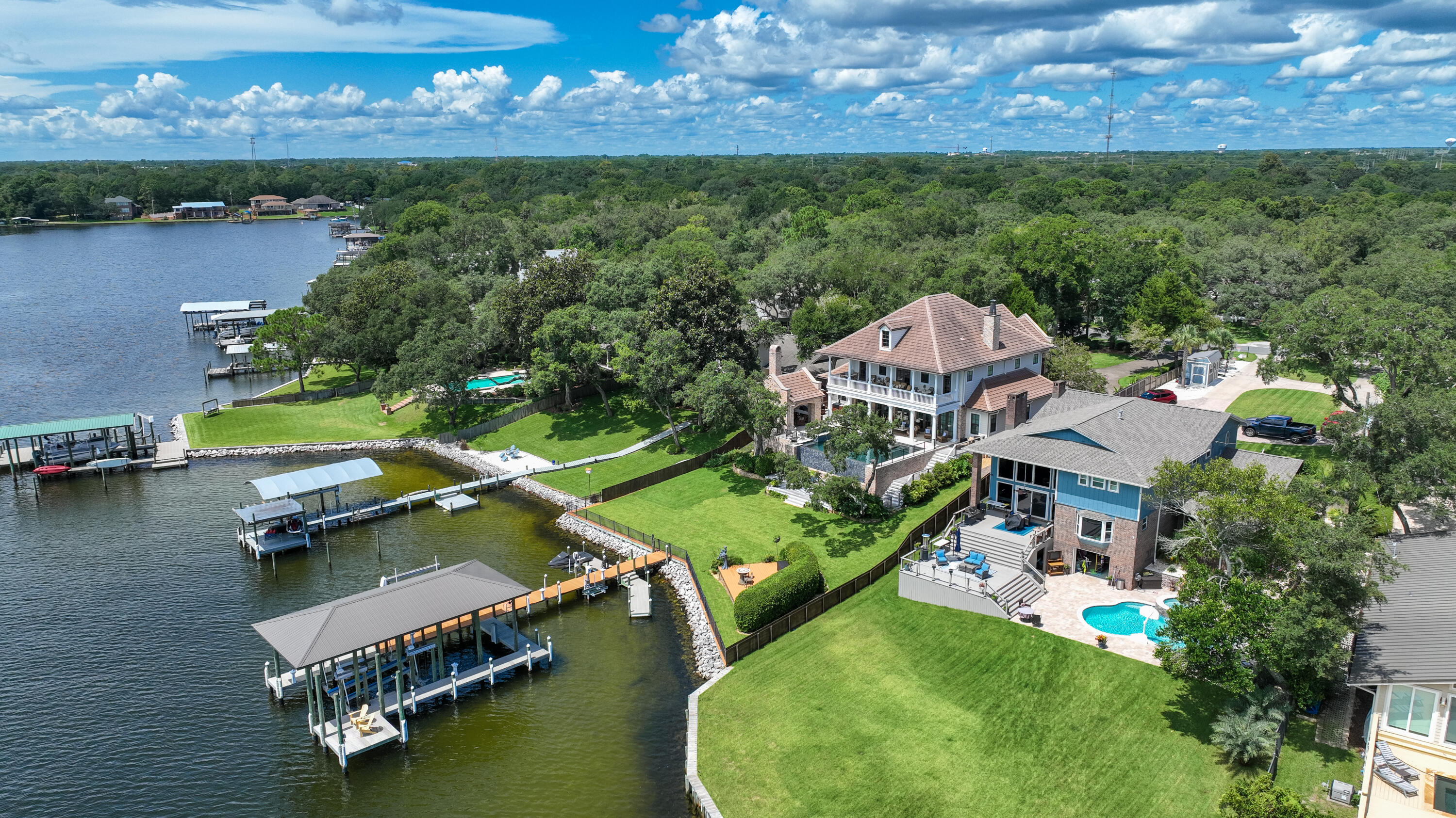 BAYOU VISTA - Residential