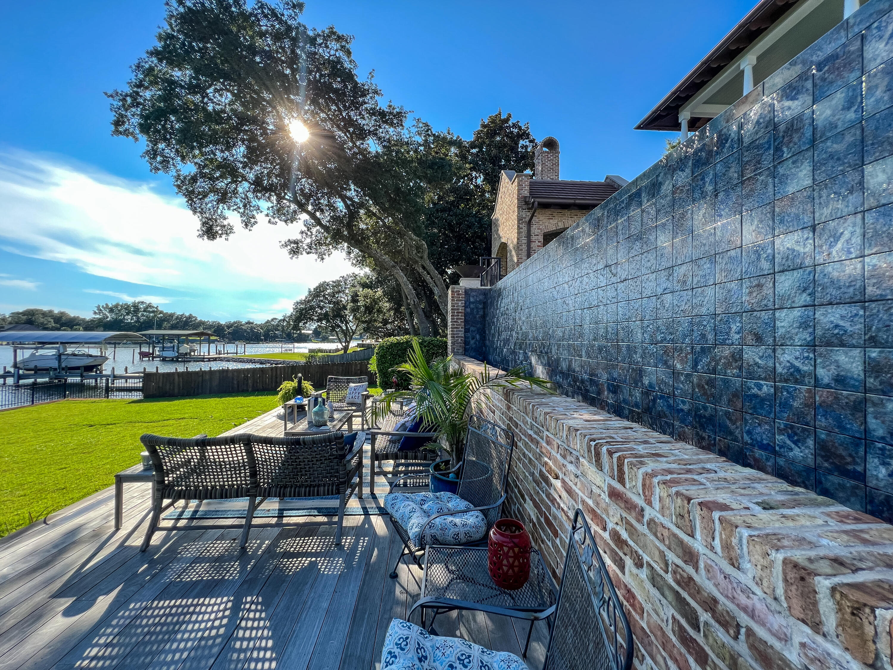 BAYOU VISTA - Residential