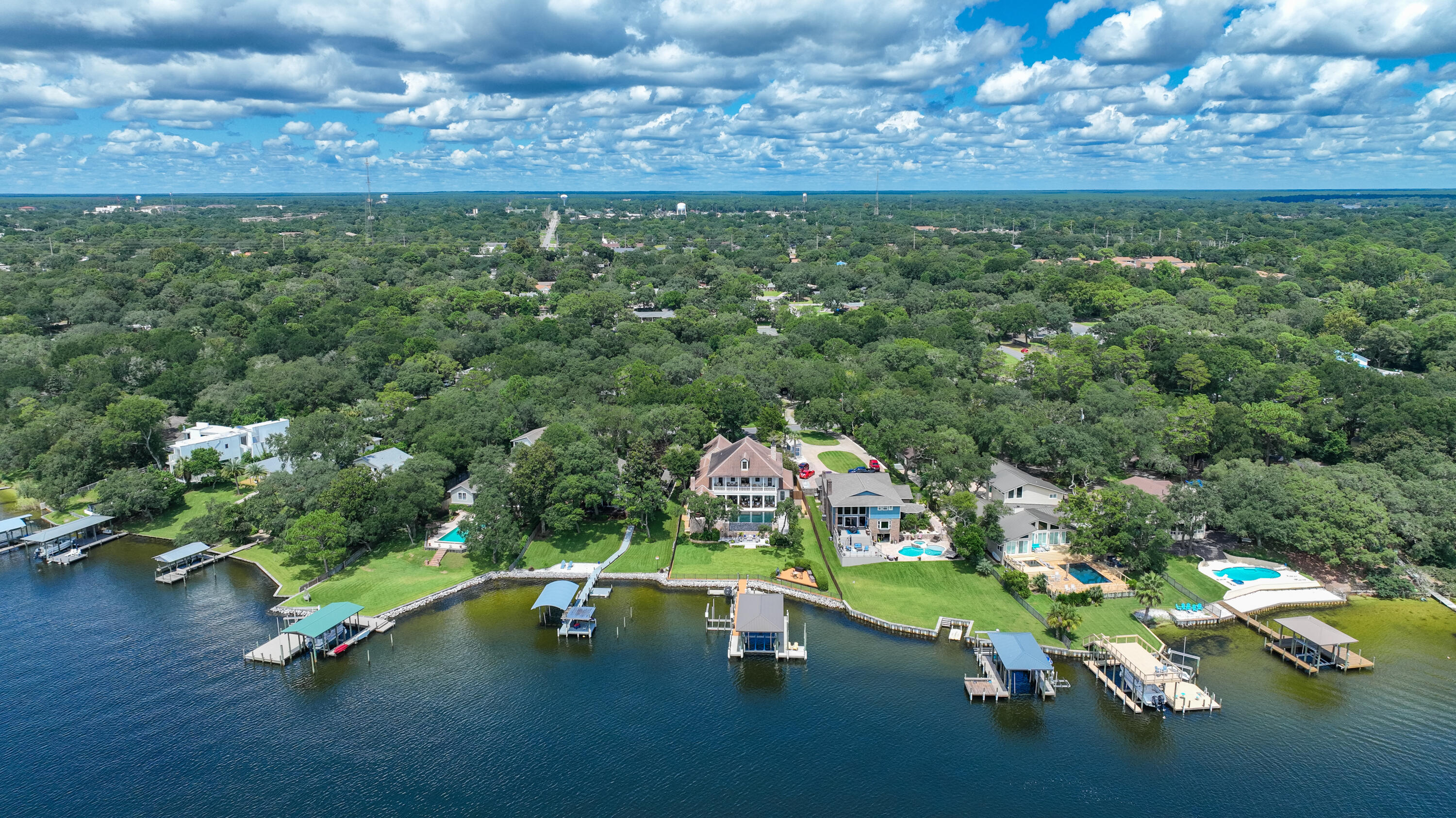BAYOU VISTA - Residential