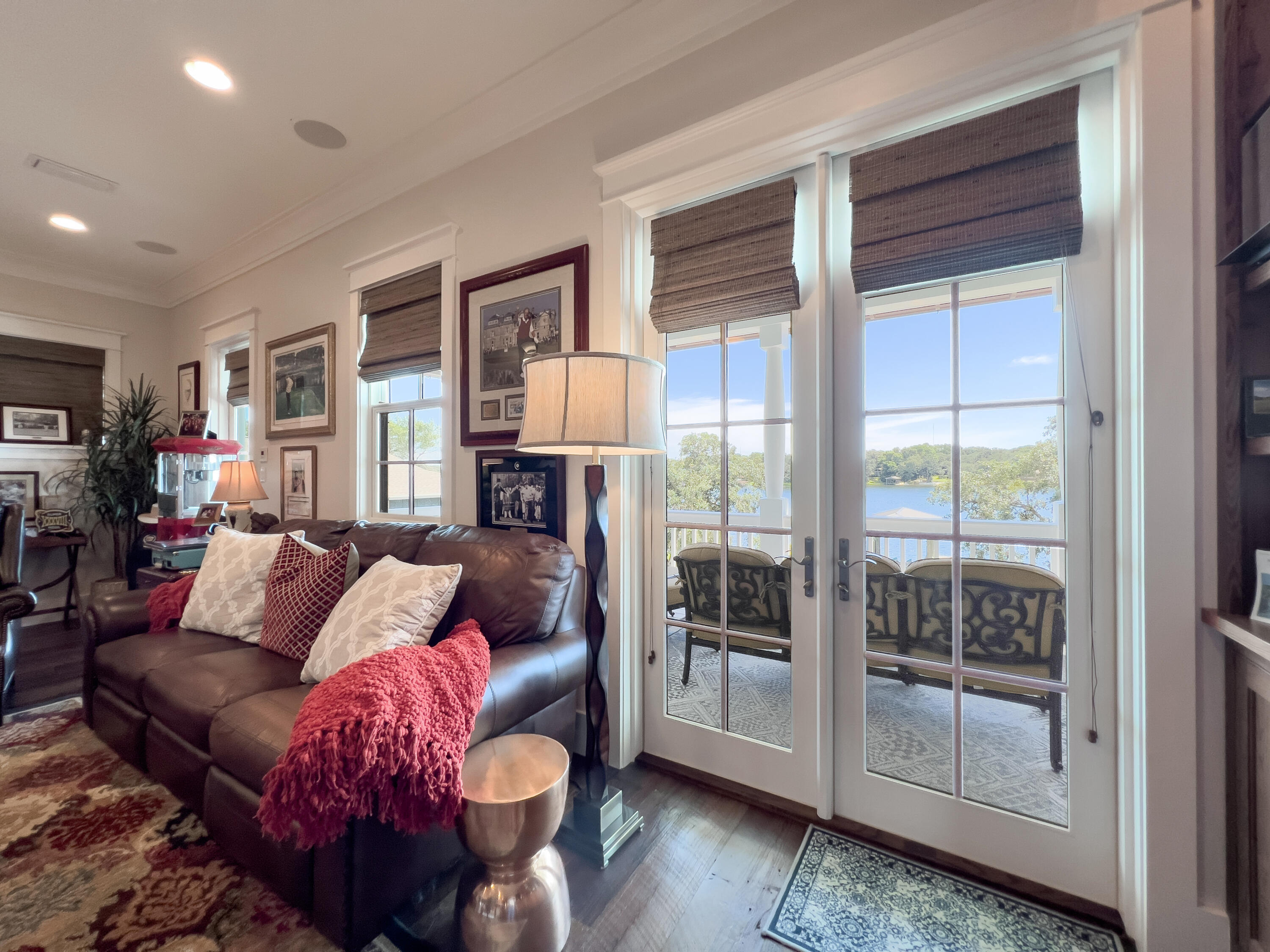 BAYOU VISTA - Residential