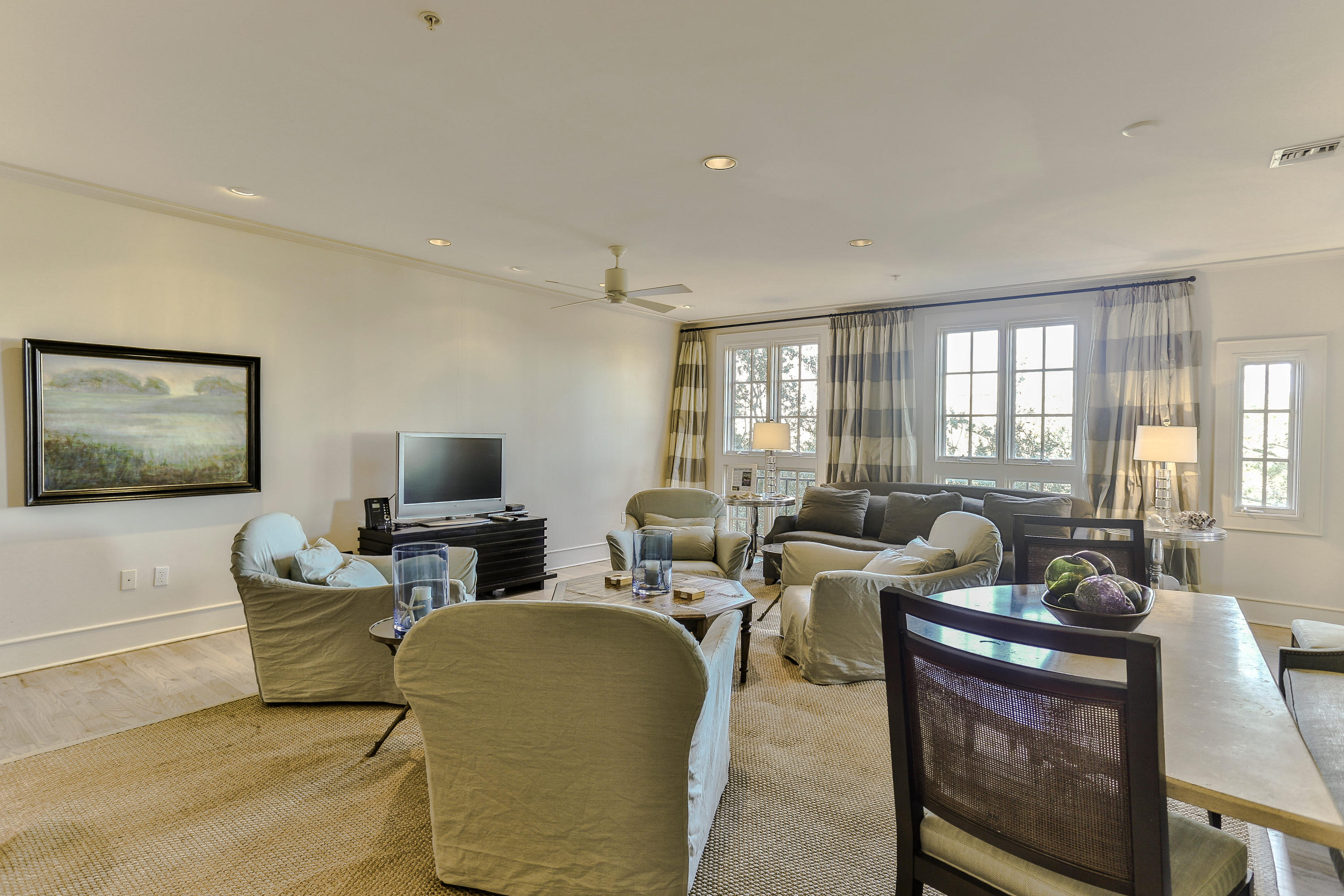 ROSEMARY BEACH, THE MERCADO - Residential