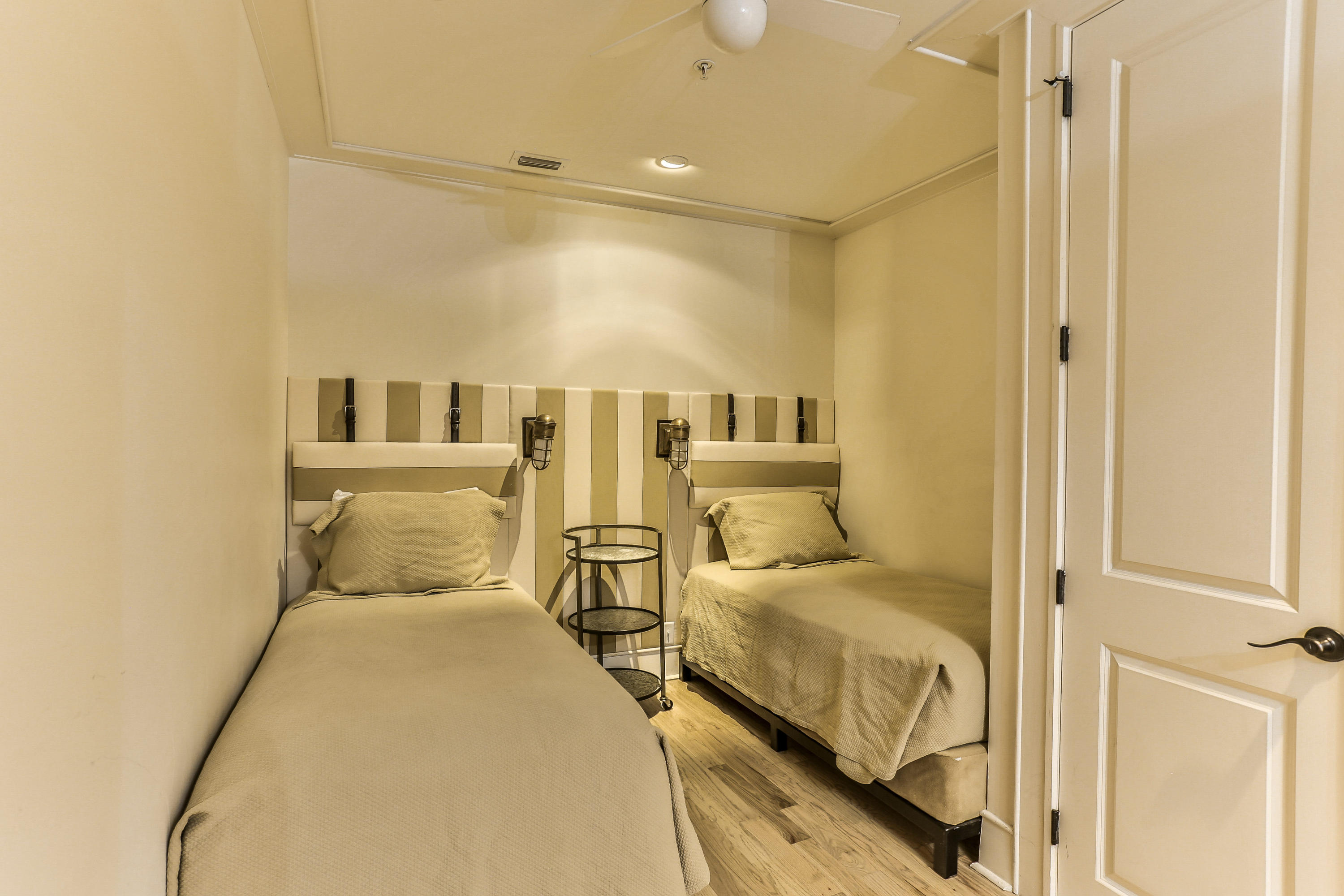 ROSEMARY BEACH, THE MERCADO - Residential