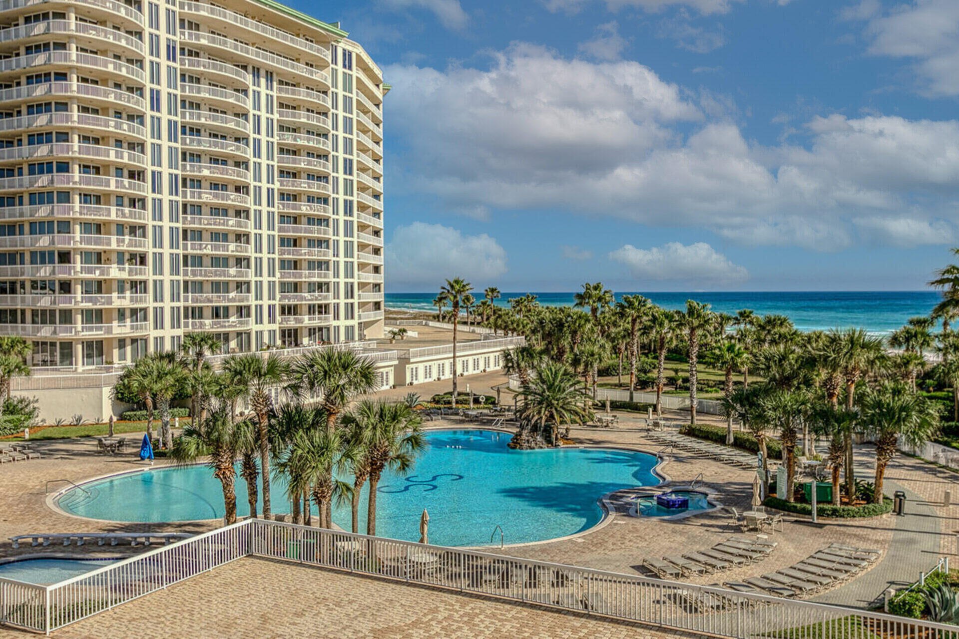 ST. MAARTEN AT SILVER SHELLS - Residential