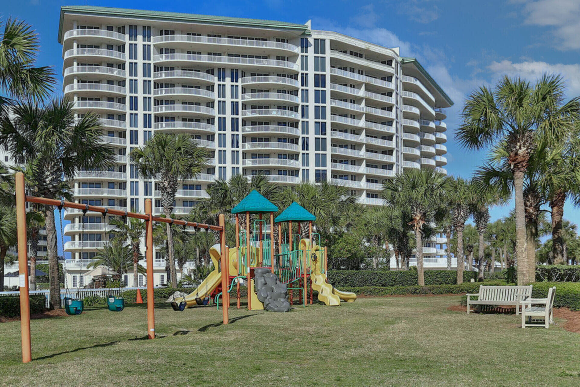 ST. MAARTEN AT SILVER SHELLS - Residential