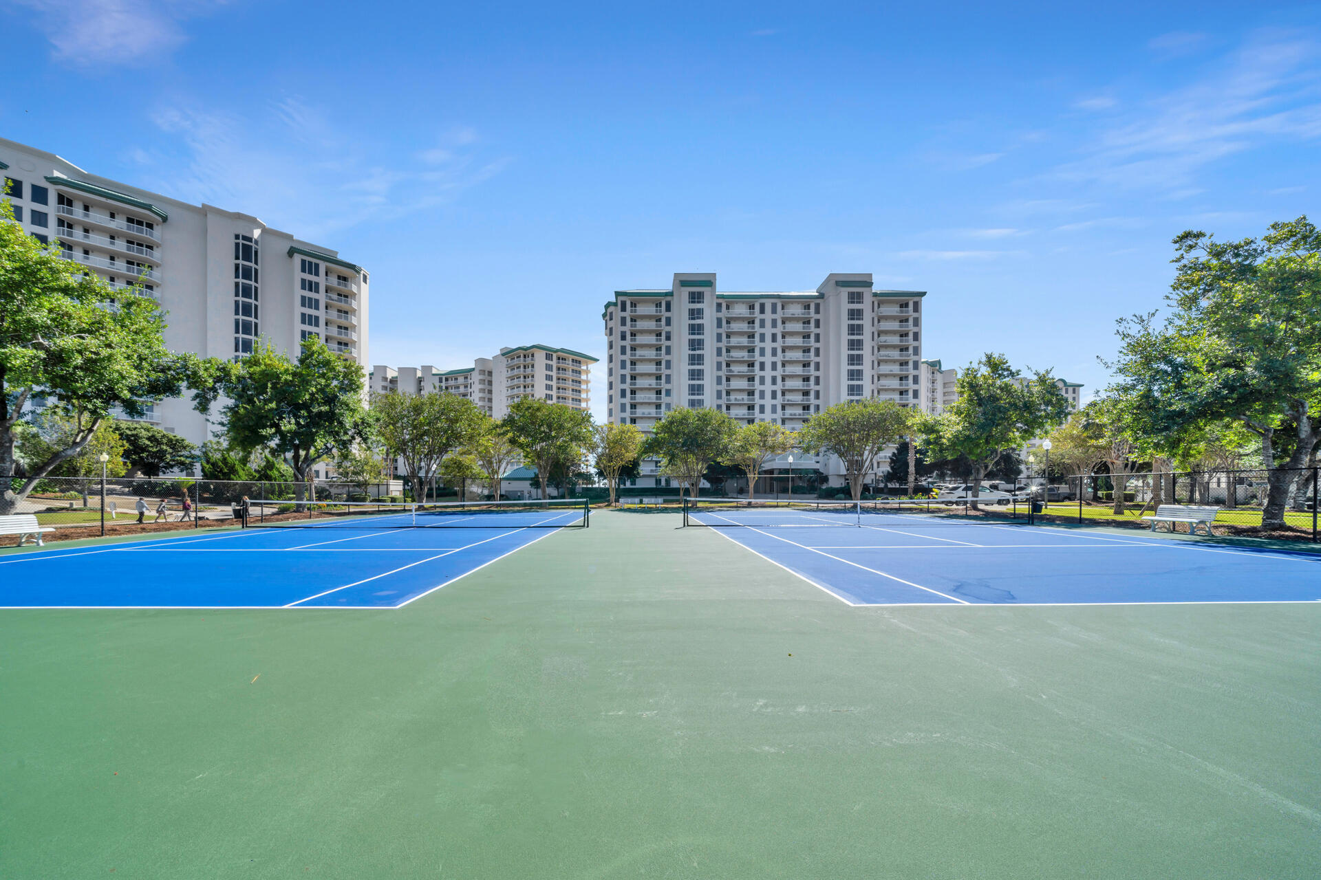 ST. MAARTEN AT SILVER SHELLS - Residential