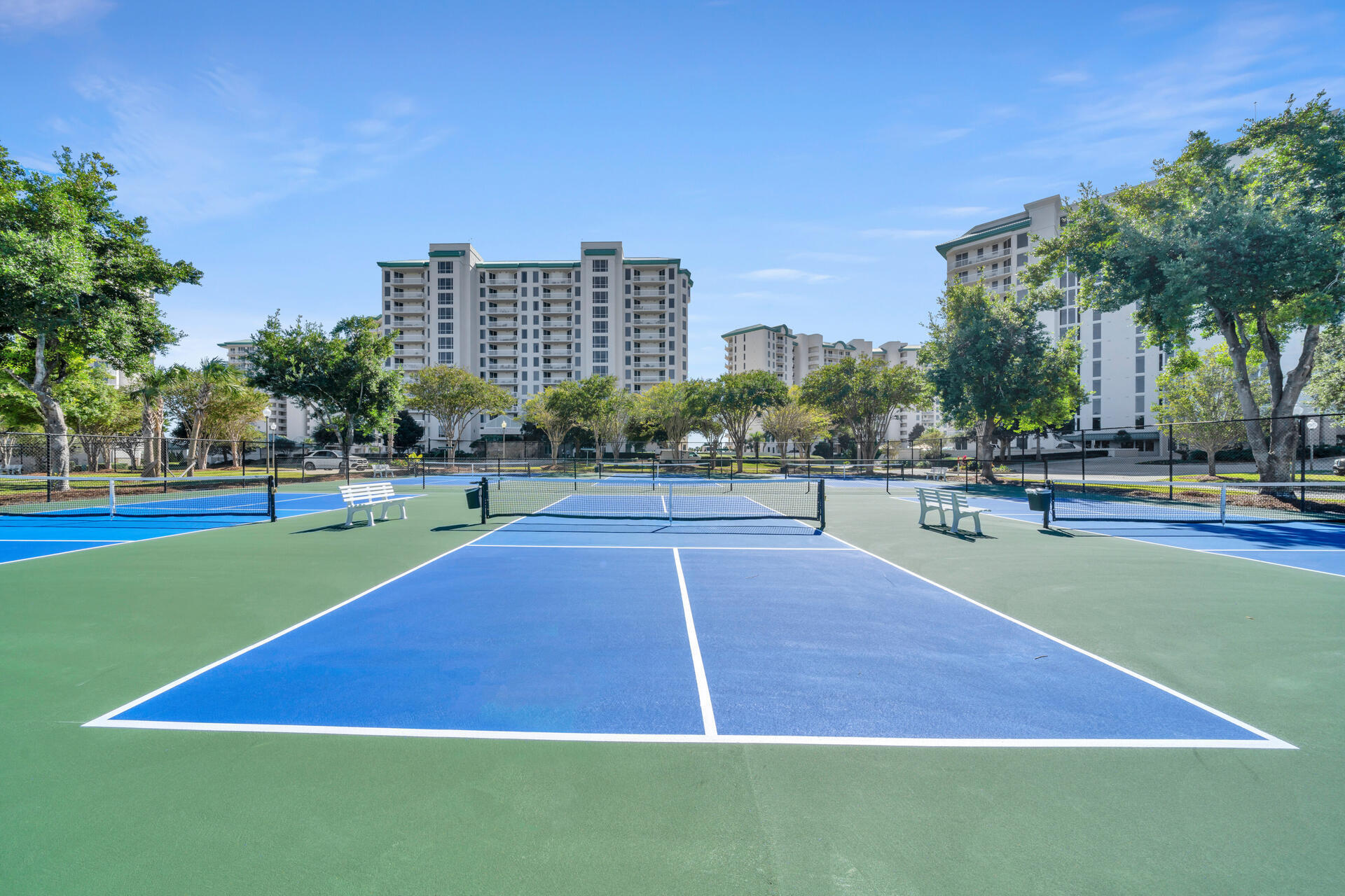 ST. MAARTEN AT SILVER SHELLS - Residential