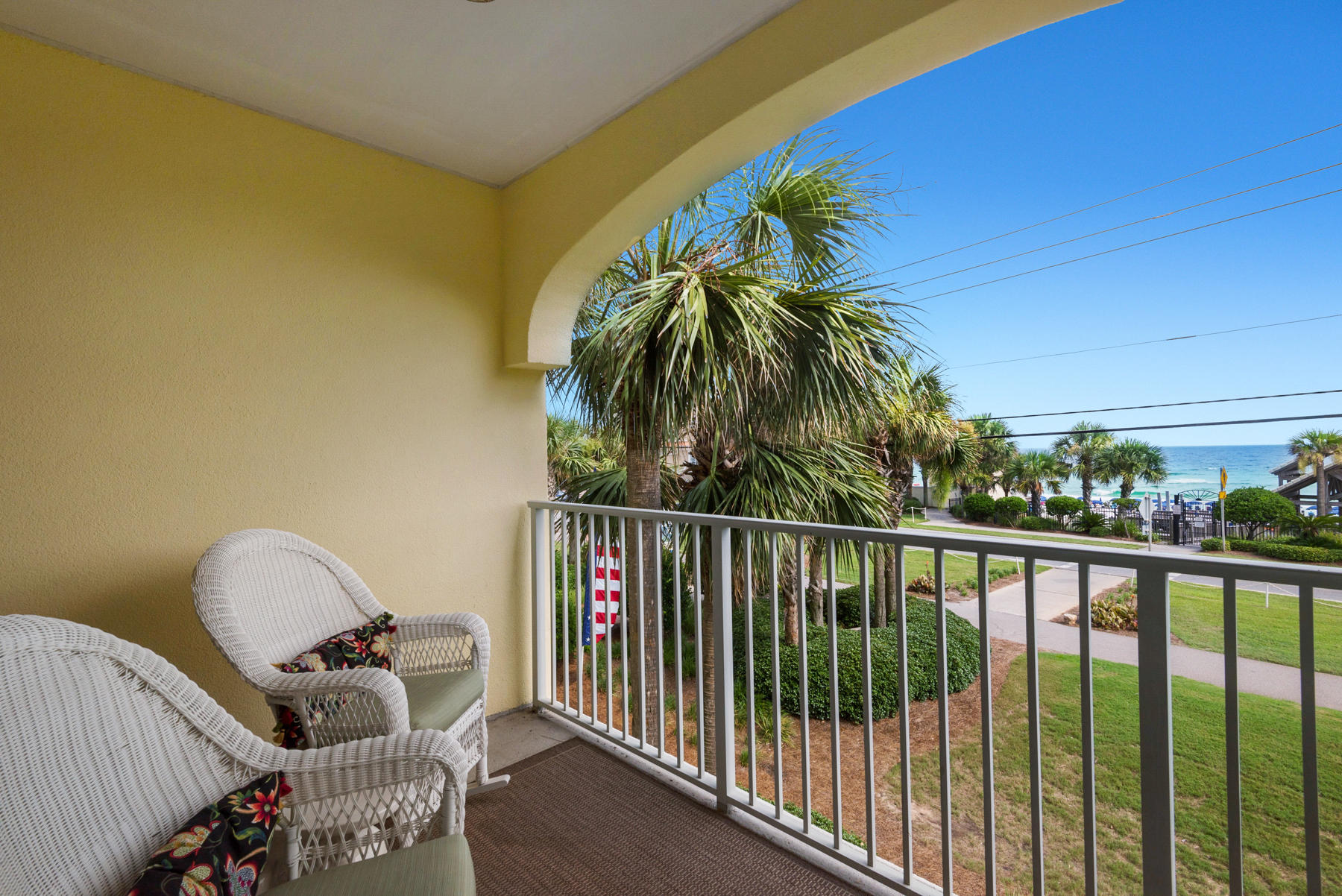 LEEWARD KEY - Residential