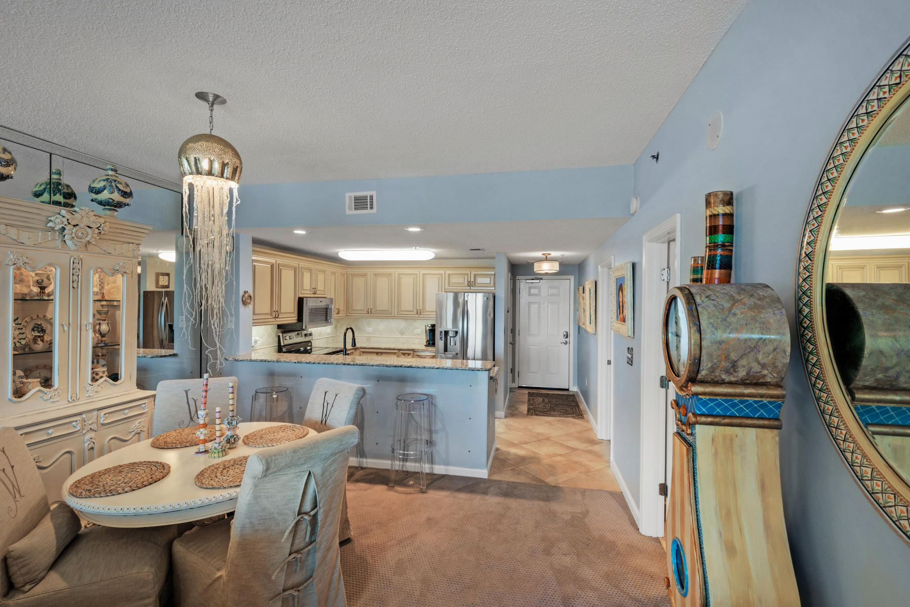 LEEWARD KEY - Residential