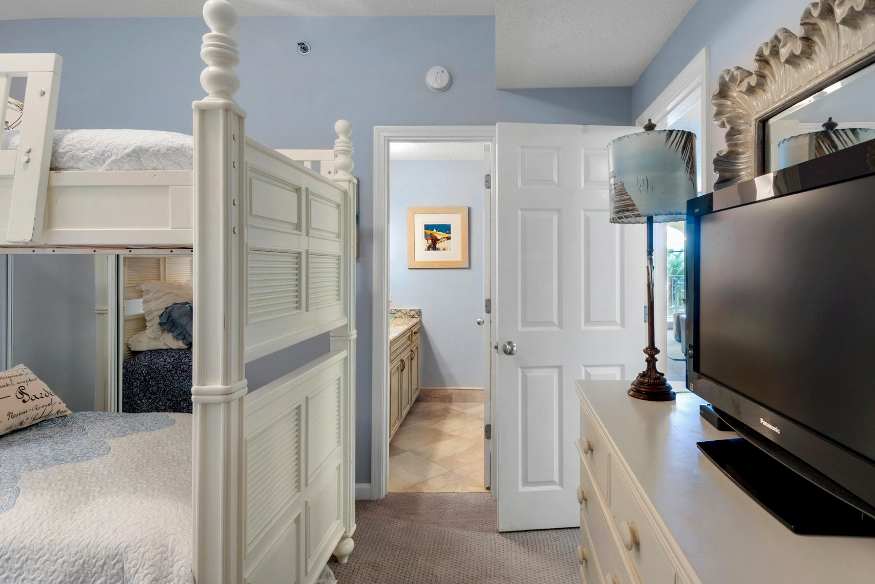 LEEWARD KEY - Residential