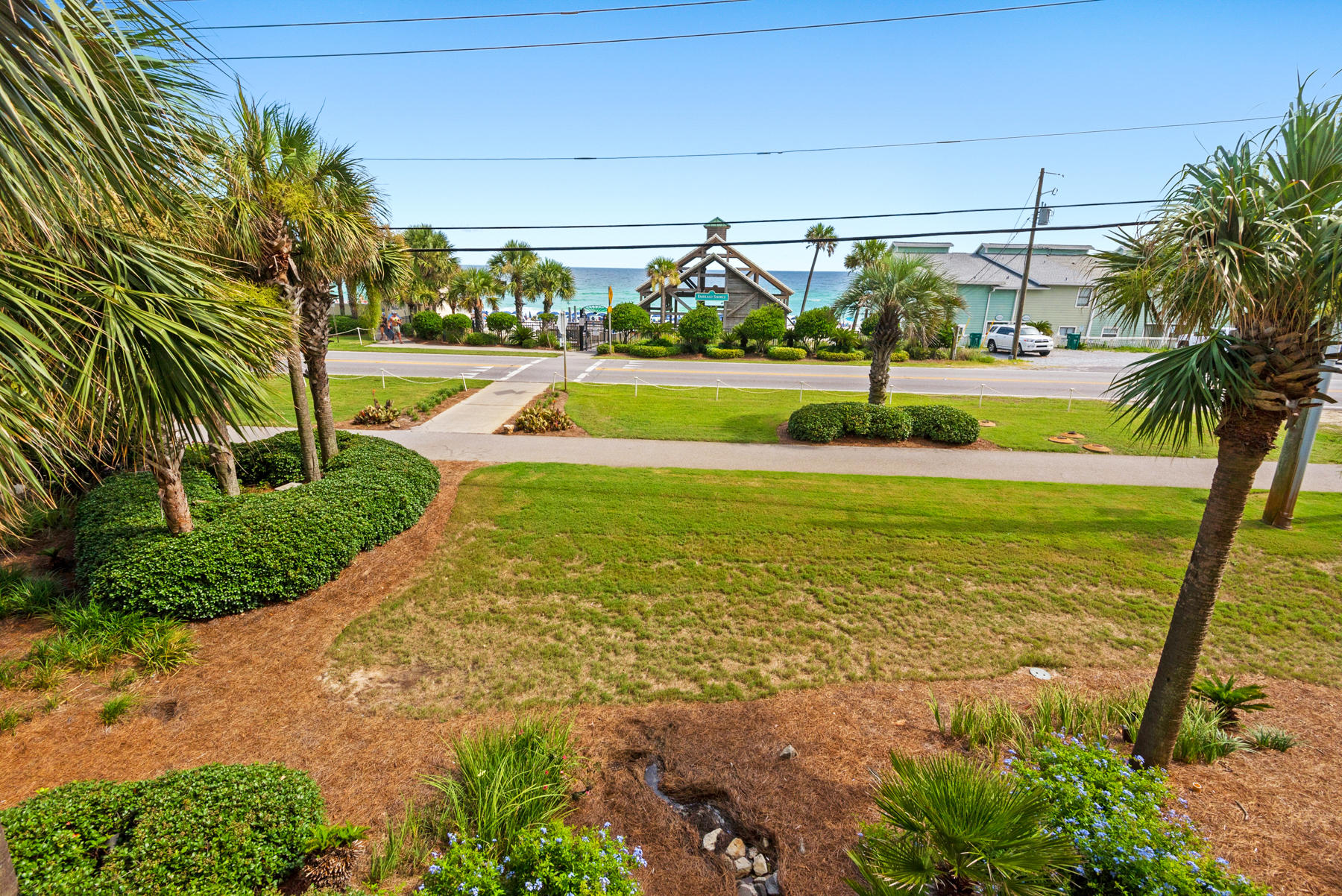 LEEWARD KEY - Residential