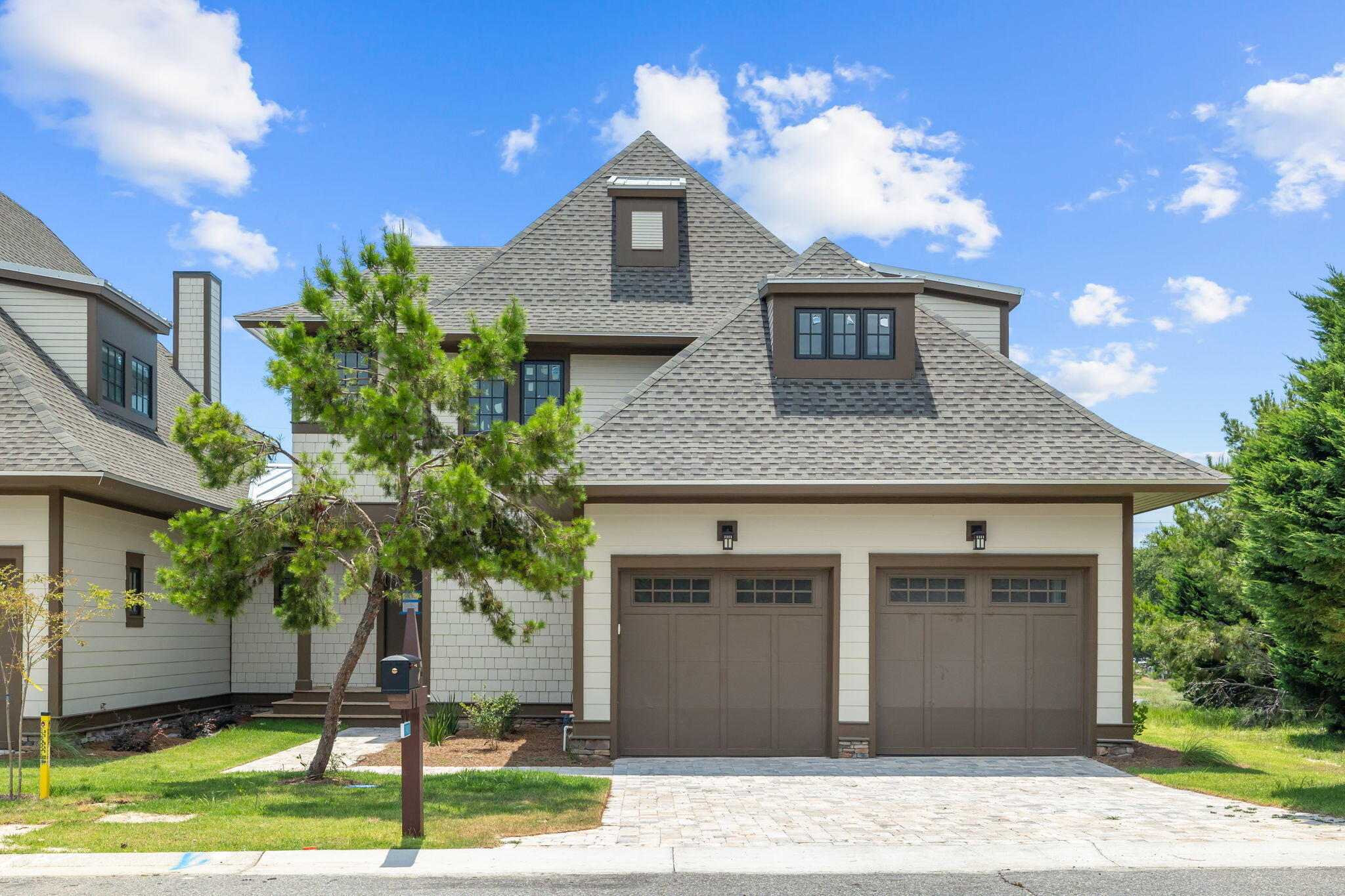 WILD HERON - Residential