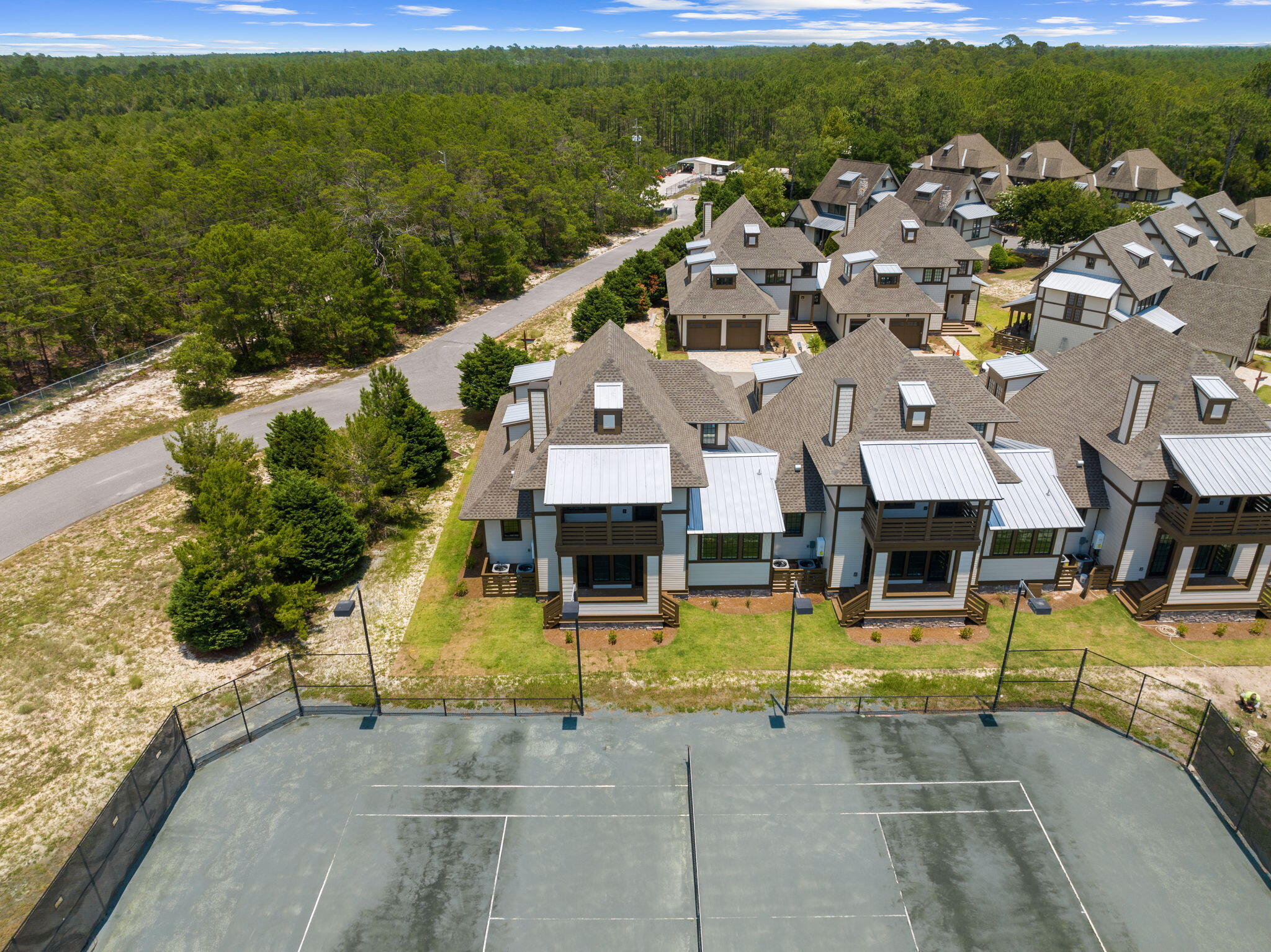 WILD HERON - Residential