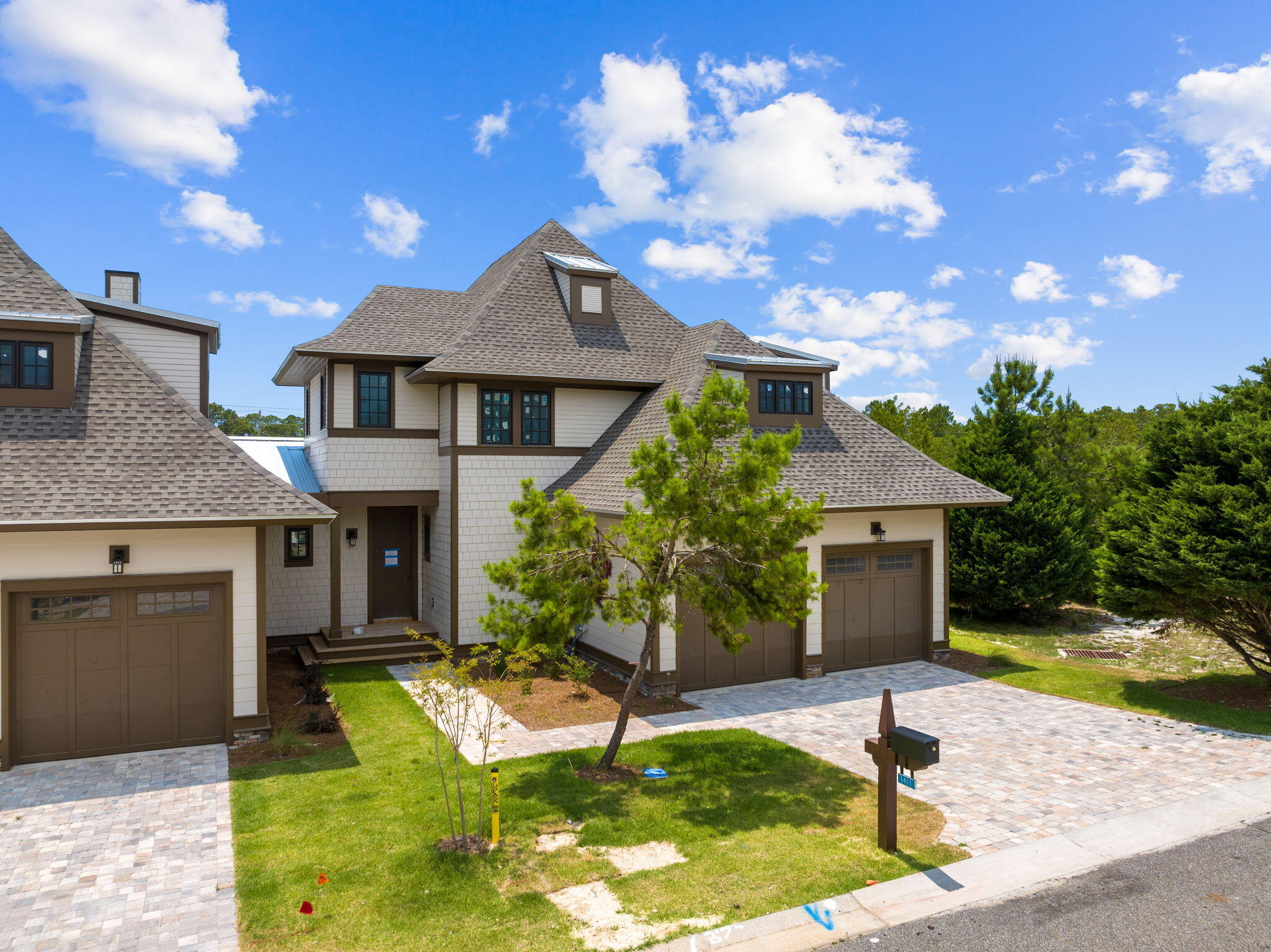 WILD HERON - Residential