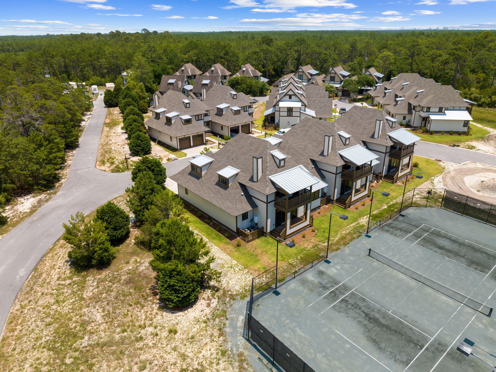 WILD HERON - Residential