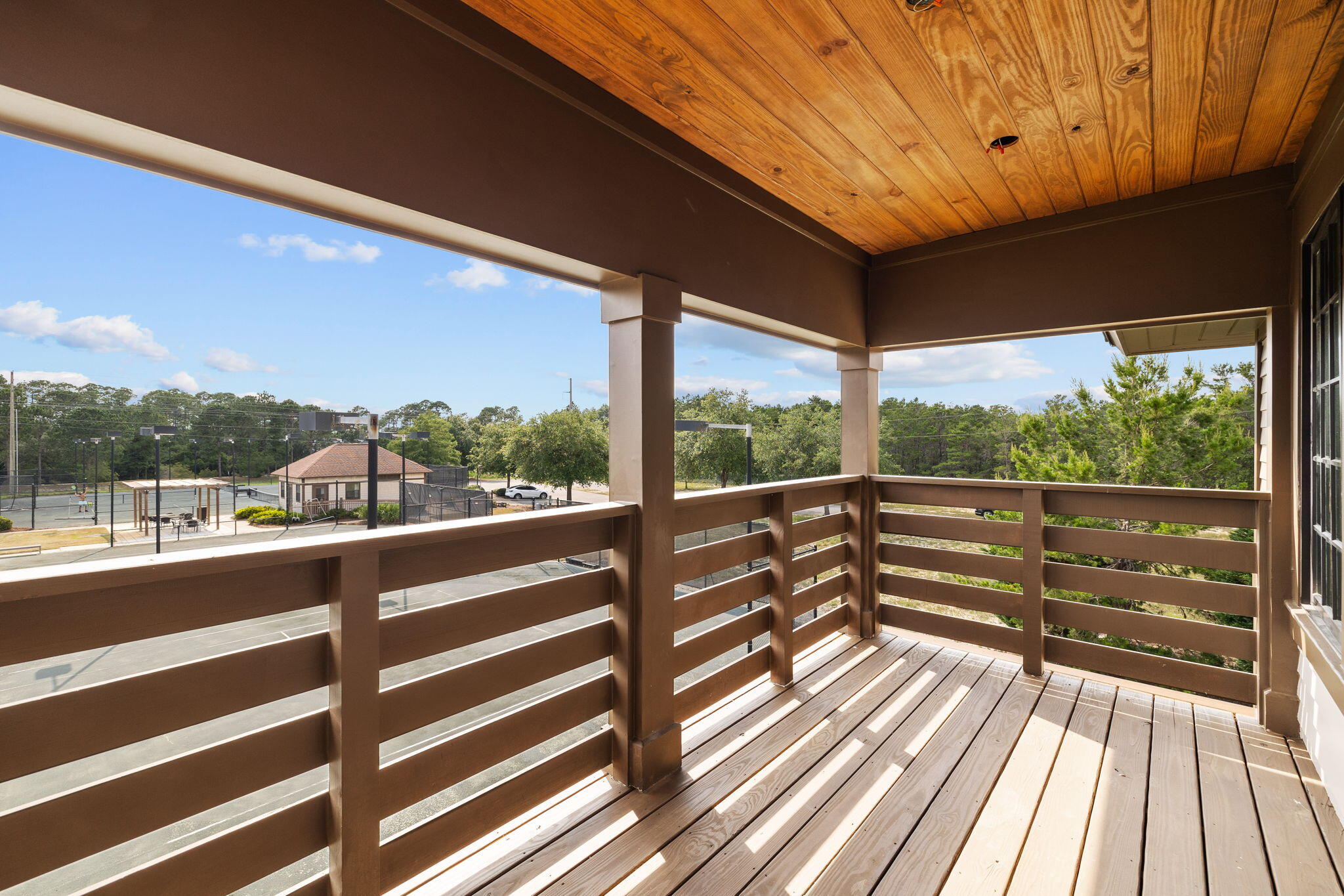 WILD HERON - Residential