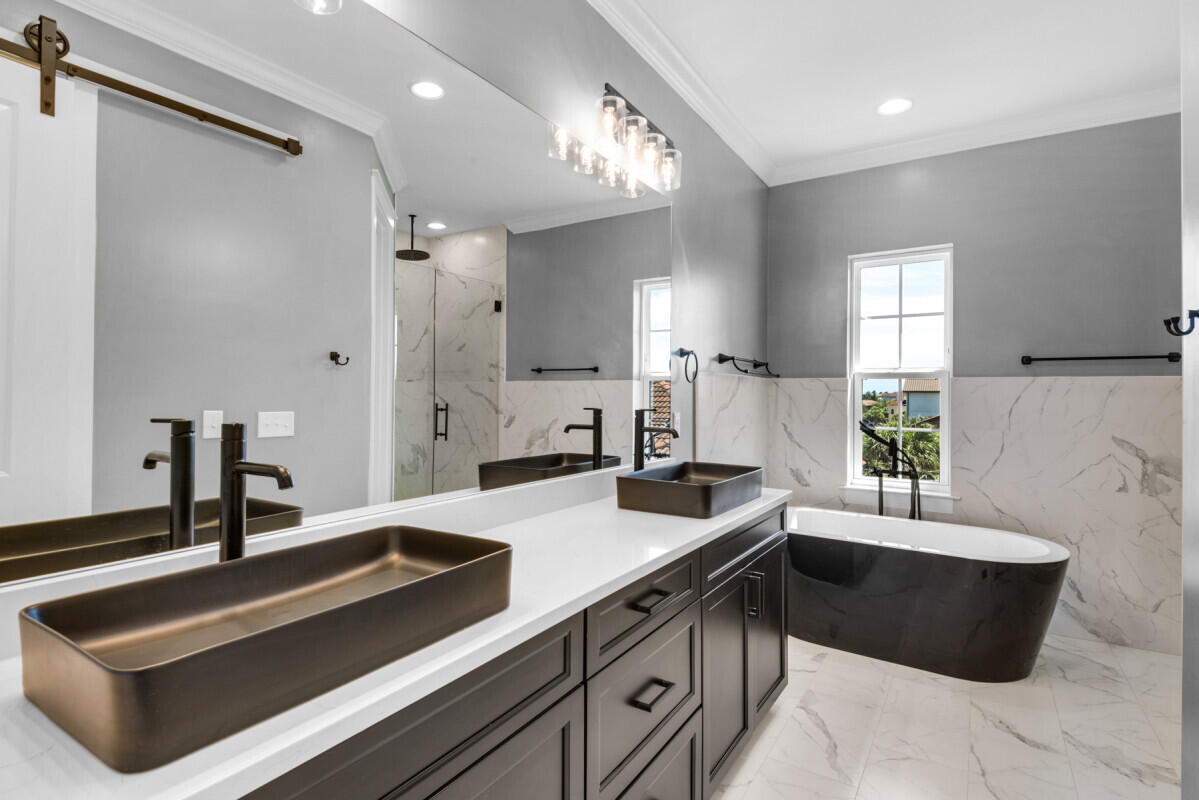 CALUSA BAY S/D - Residential
