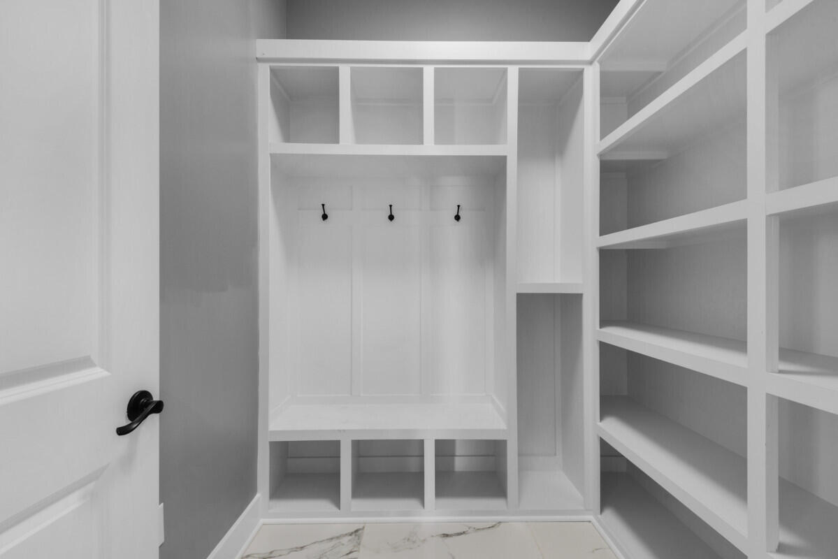 CALUSA BAY S/D - Residential