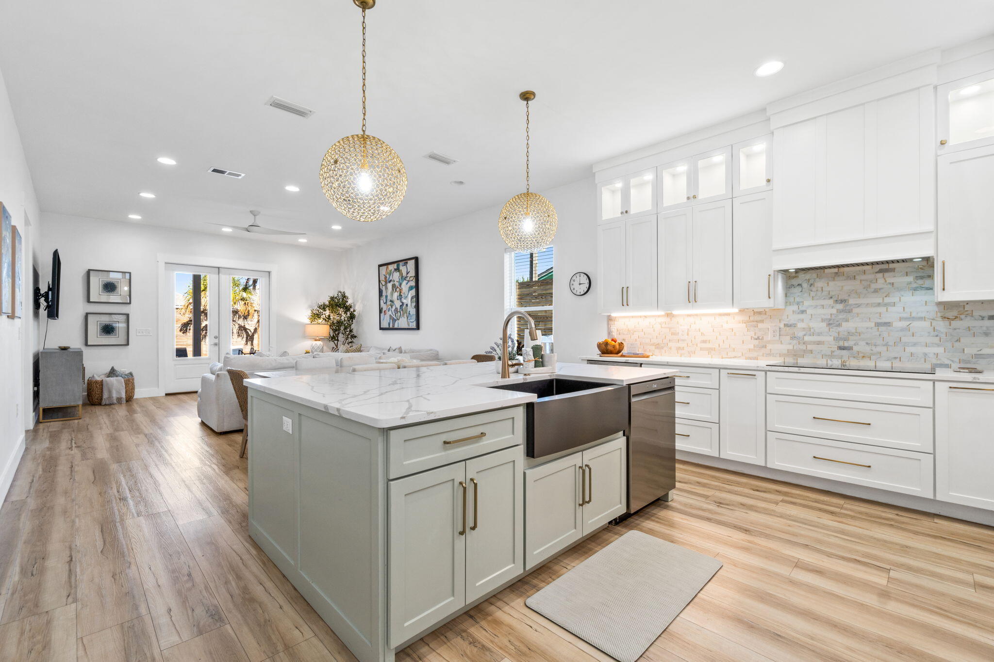 HOLIDAY BEACH UNIT 12 - Residential