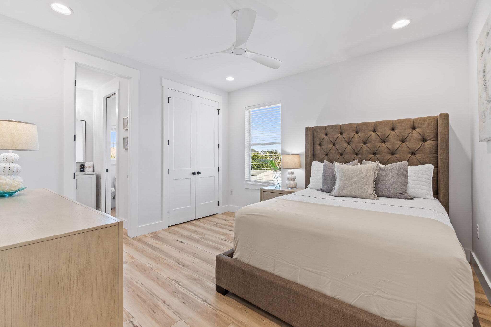 HOLIDAY BEACH UNIT 12 - Residential
