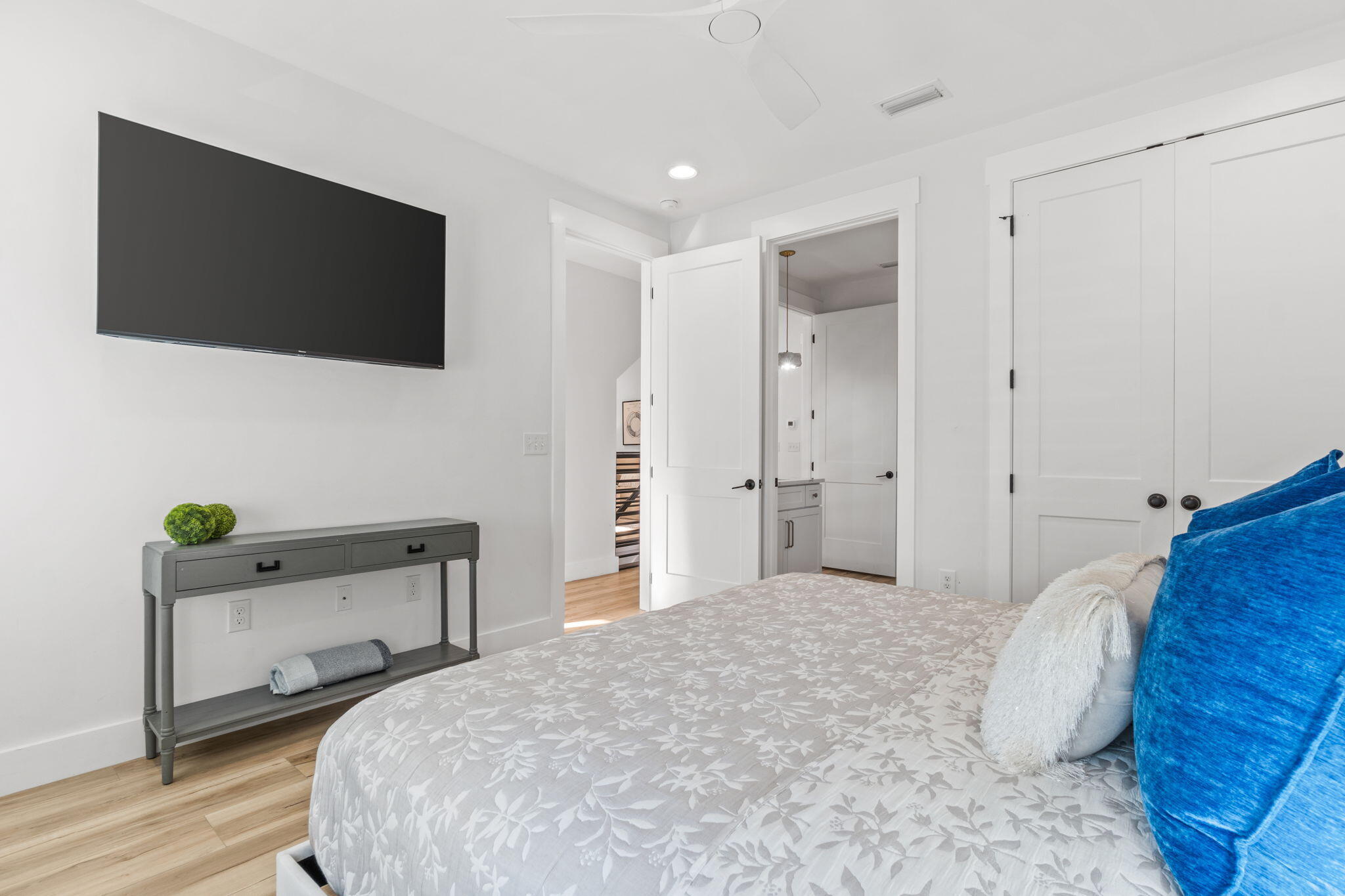 HOLIDAY BEACH UNIT 12 - Residential