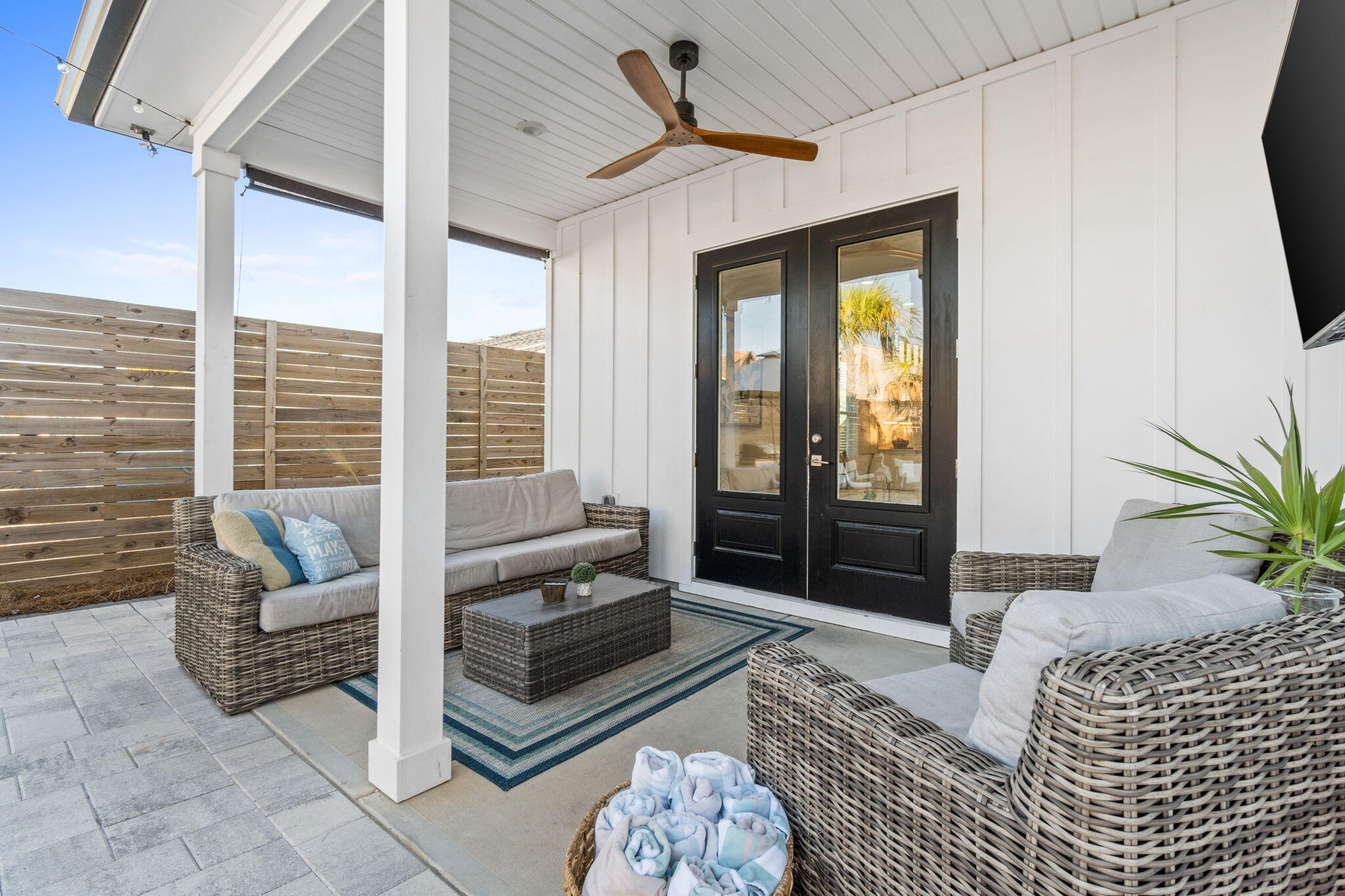 HOLIDAY BEACH UNIT 12 - Residential