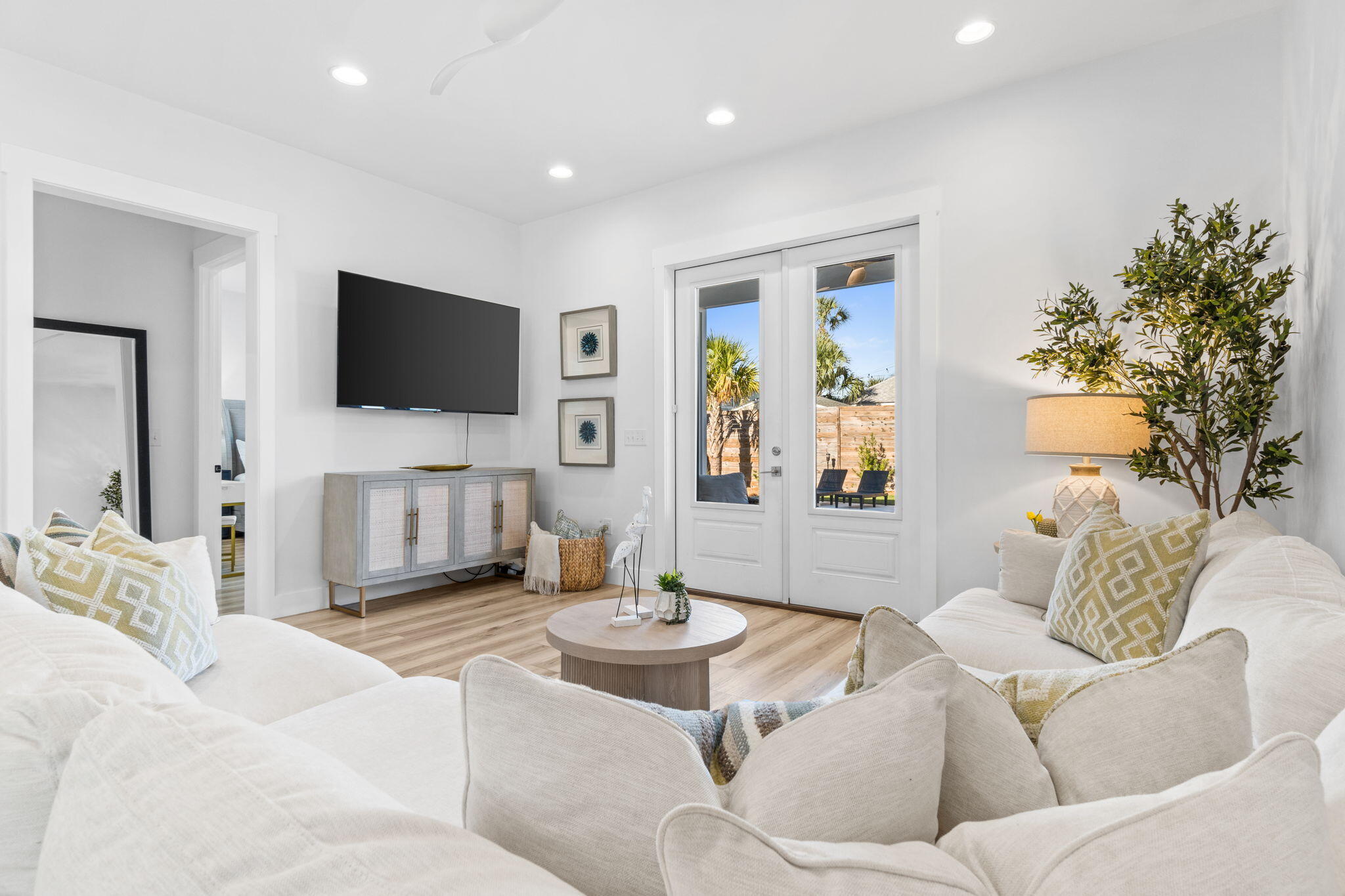 HOLIDAY BEACH UNIT 12 - Residential