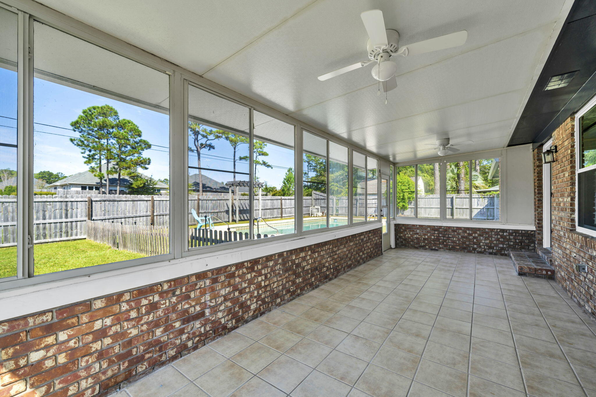 PALM ESTATES UNIT 4 - Residential