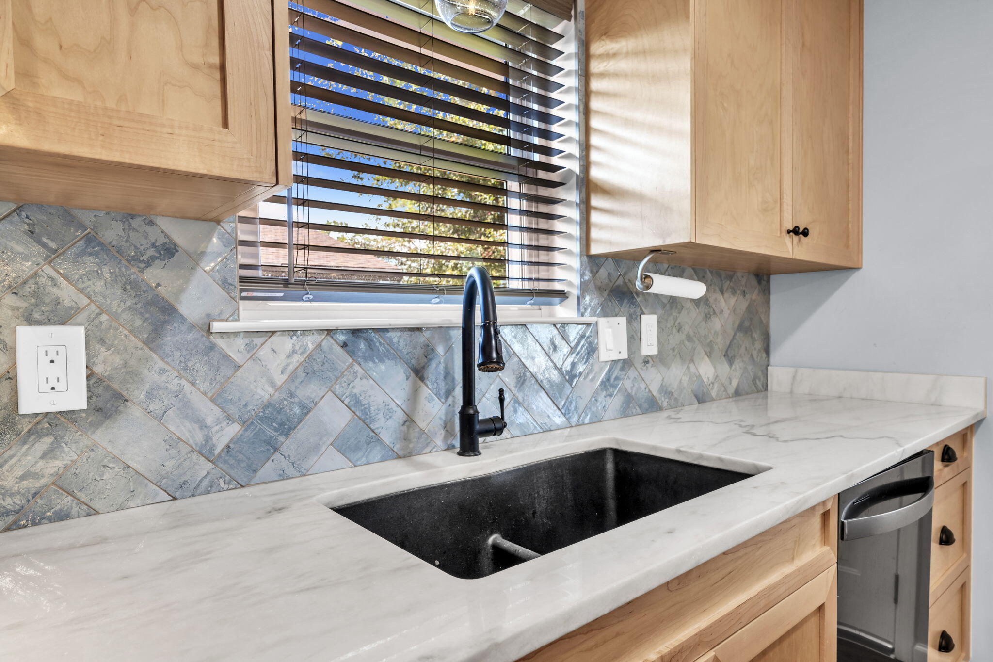 PALM ESTATES UNIT 4 - Residential