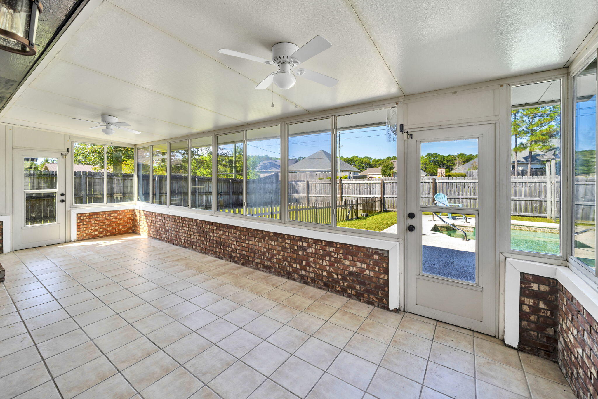 PALM ESTATES UNIT 4 - Residential