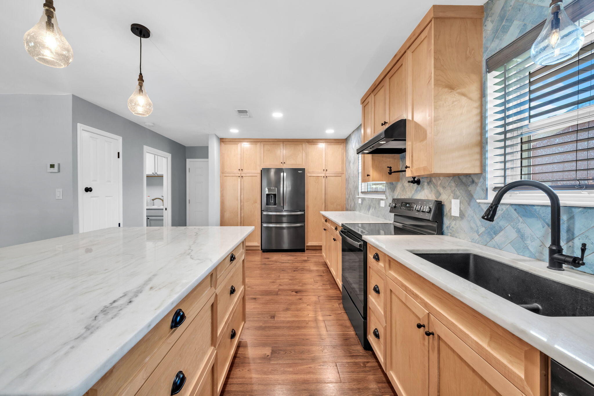 PALM ESTATES UNIT 4 - Residential