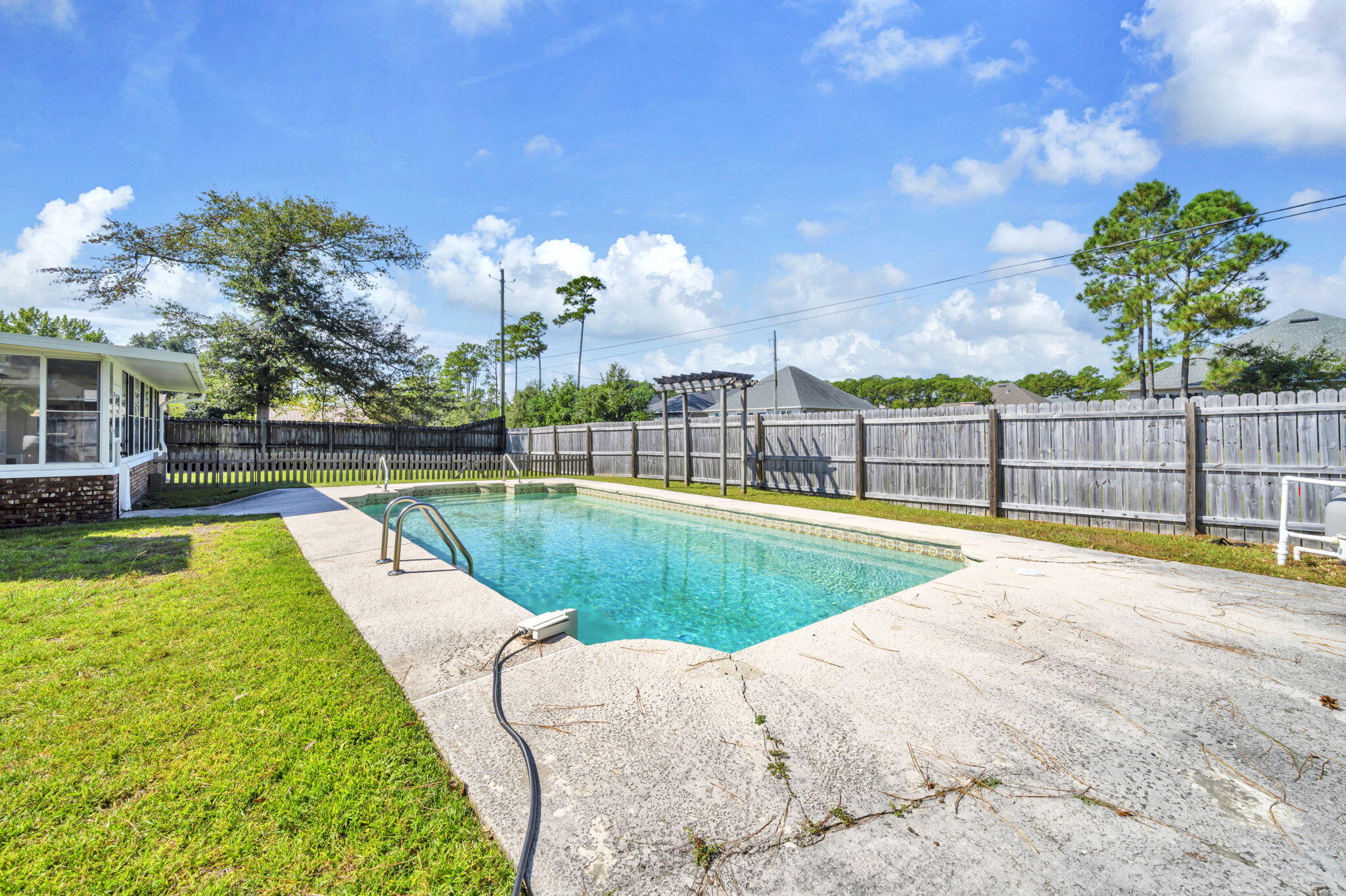PALM ESTATES UNIT 4 - Residential