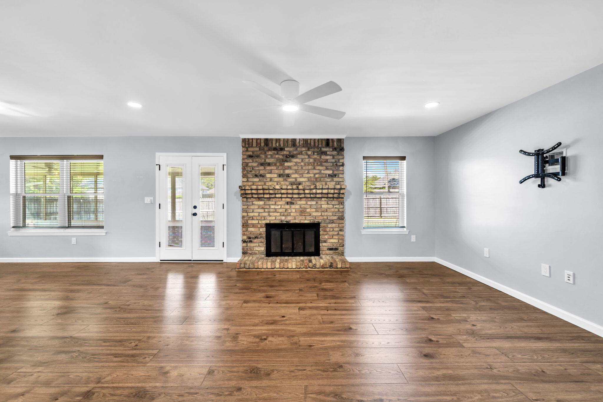 PALM ESTATES UNIT 4 - Residential