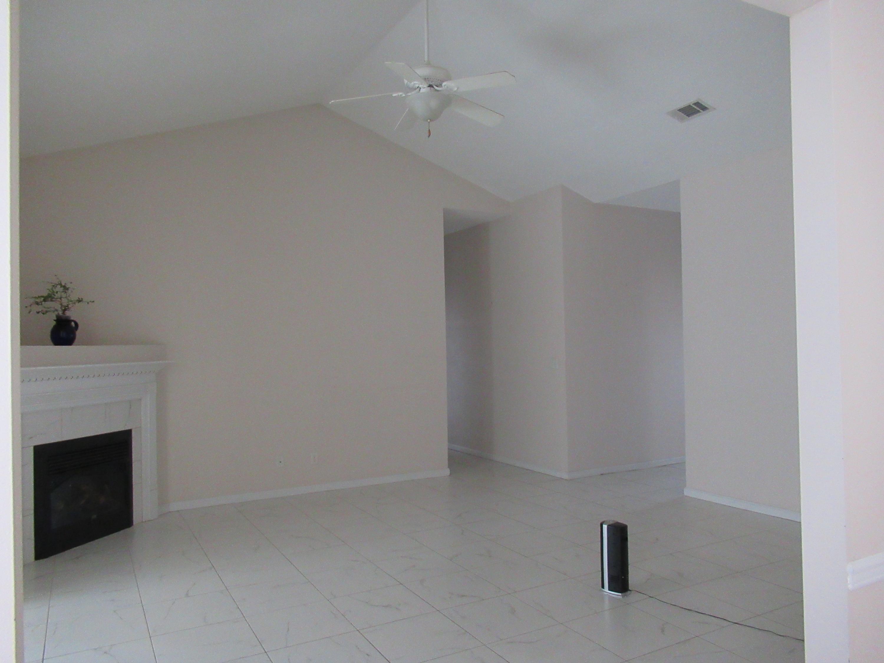 BRANDON OAKS 2ND ADD - Residential