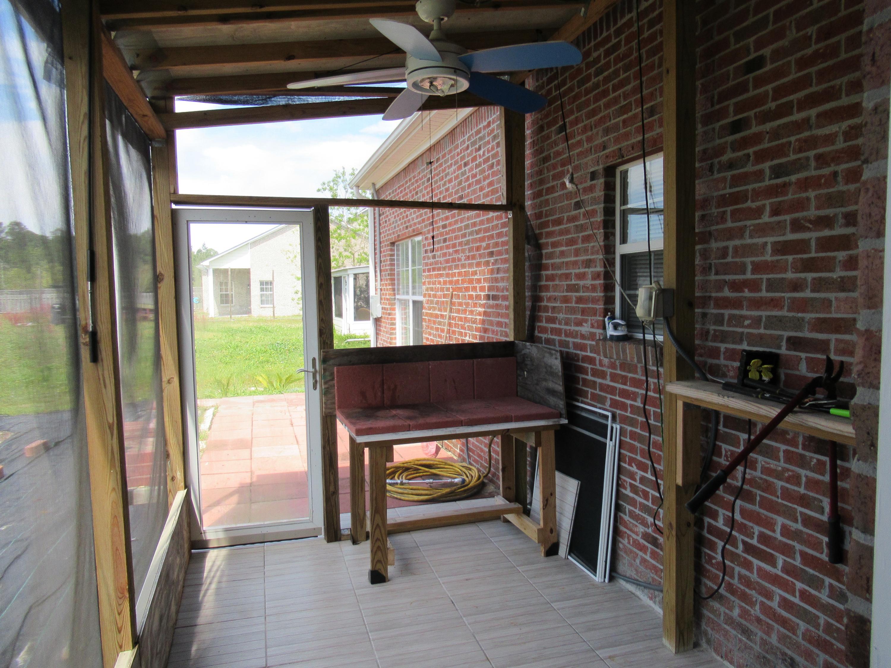 BRANDON OAKS 2ND ADD - Residential