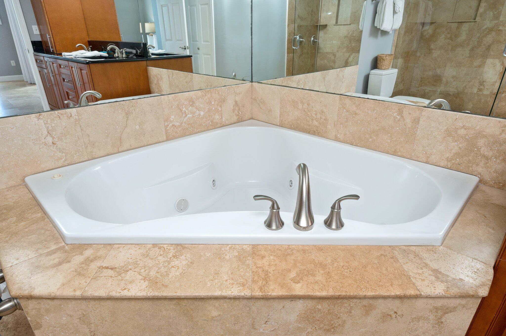 JADE EAST TOWERS CONDO - Residential
