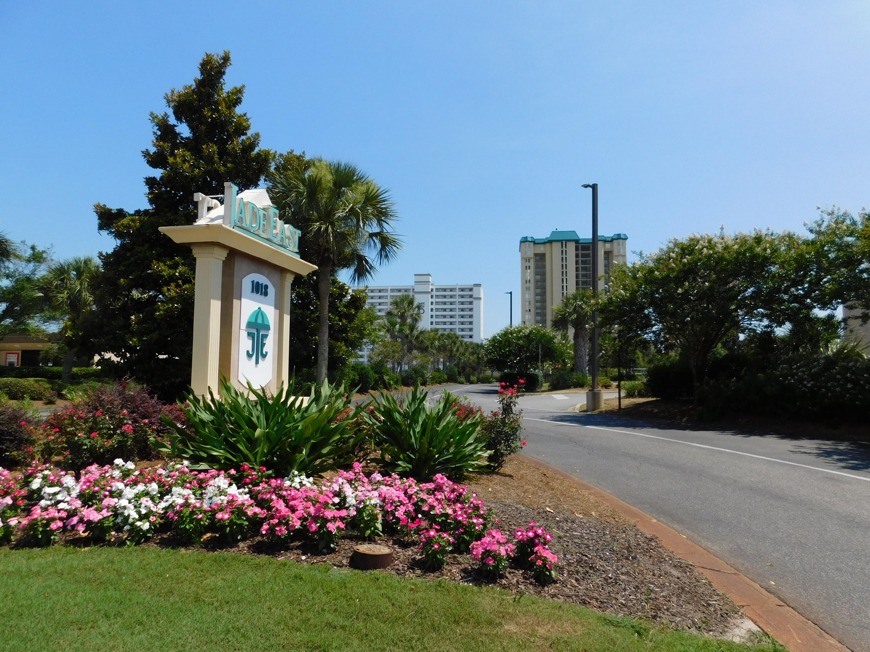 JADE EAST TOWERS CONDO - Residential