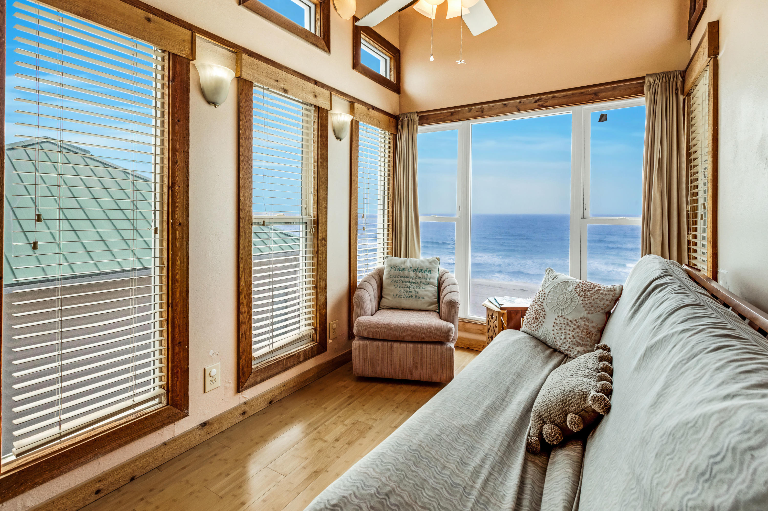 SANDDOLLAR TOWNHOMES - Residential