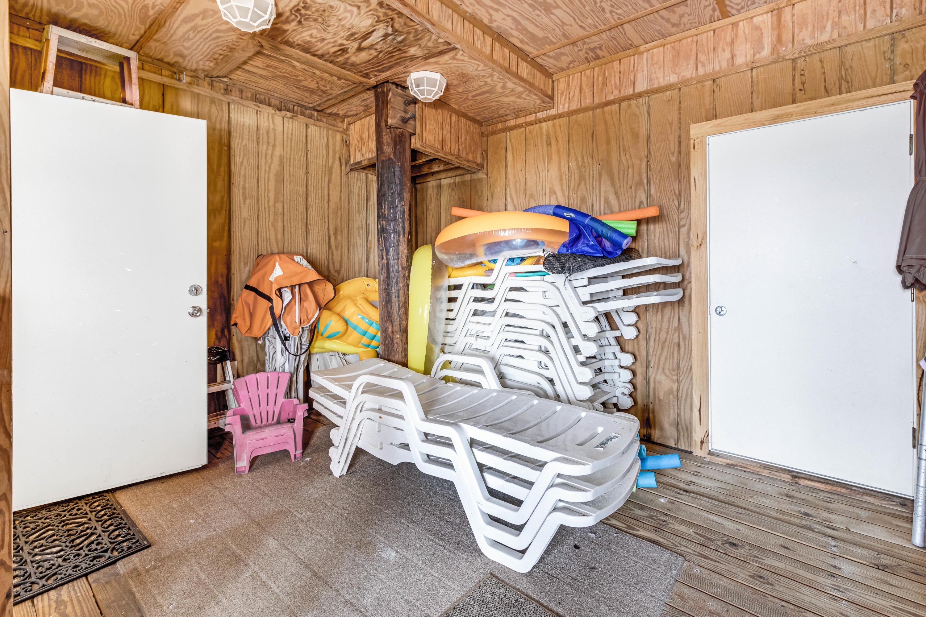 SANDDOLLAR TOWNHOMES - Residential