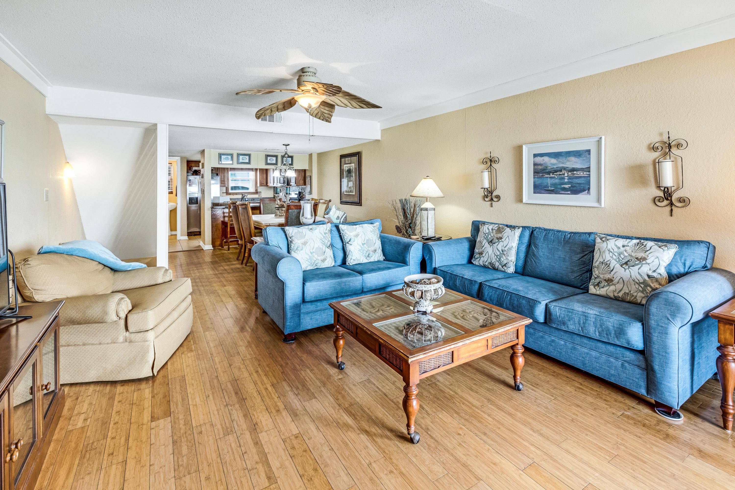 SANDDOLLAR TOWNHOMES - Residential