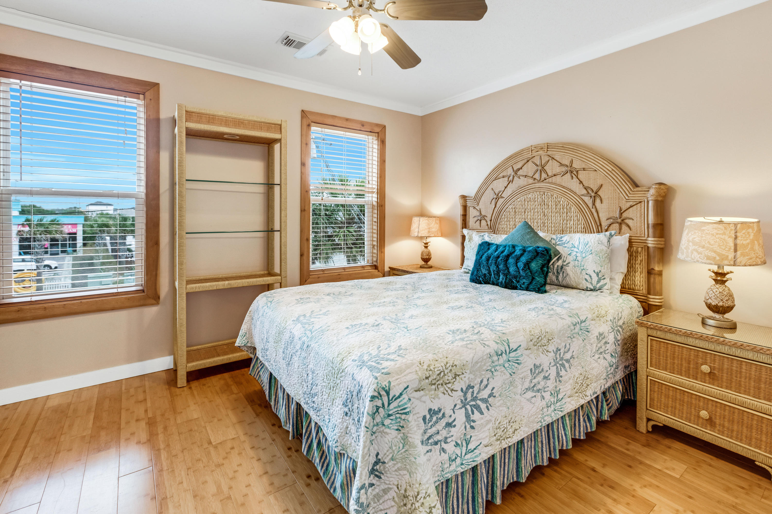 SANDDOLLAR TOWNHOMES - Residential